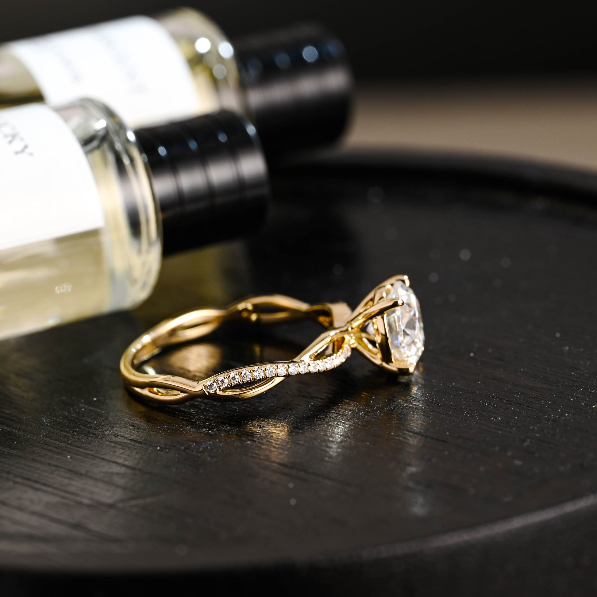 CausYou round cut diamond engagement ring Solid Gold D/VS1 Twisted Band Round Cut Lab Grown Diamond Engagement Ring