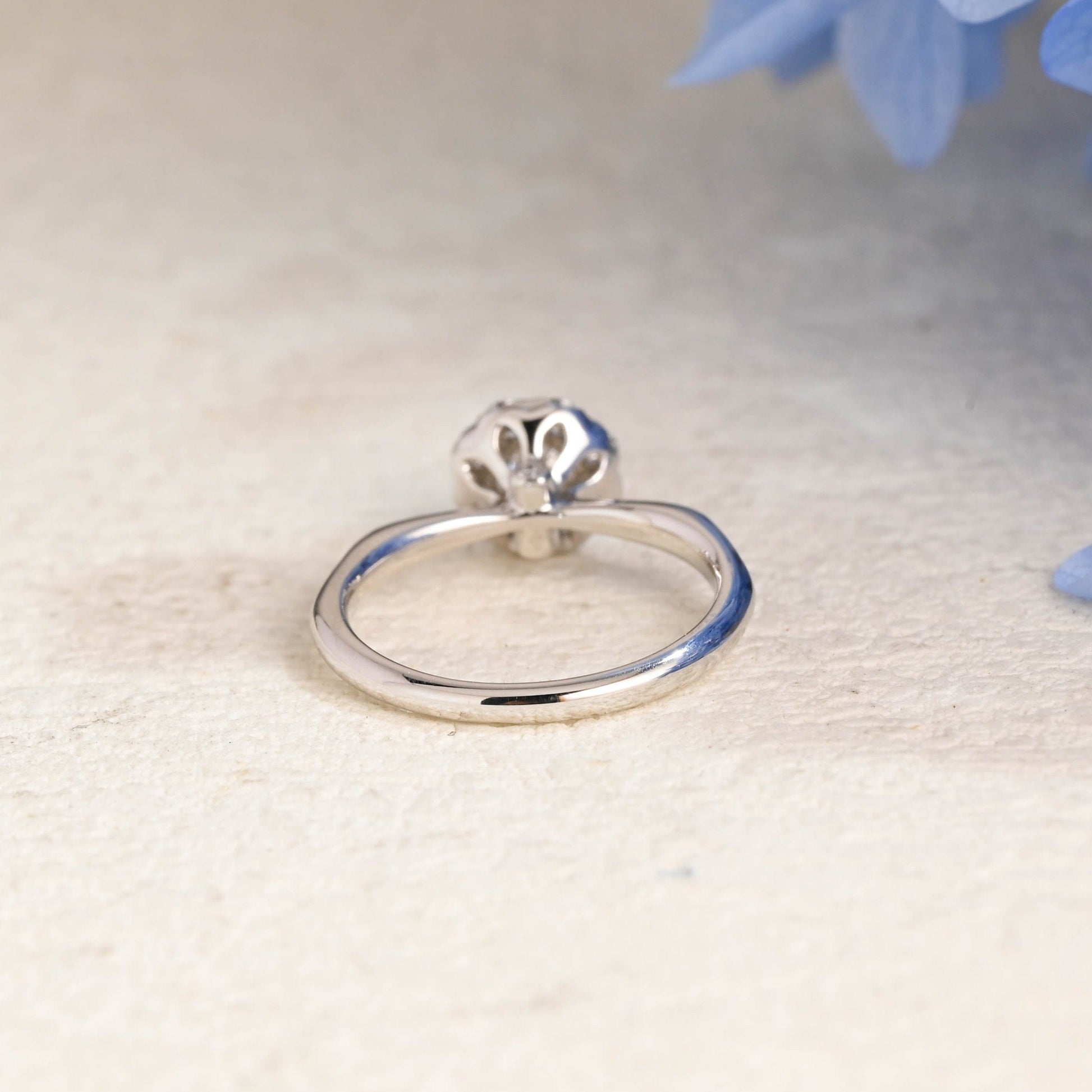 CausYou round cut moissanite engagement ring Solid Gold Cluster Round Cut Moissanite Engagement Ring