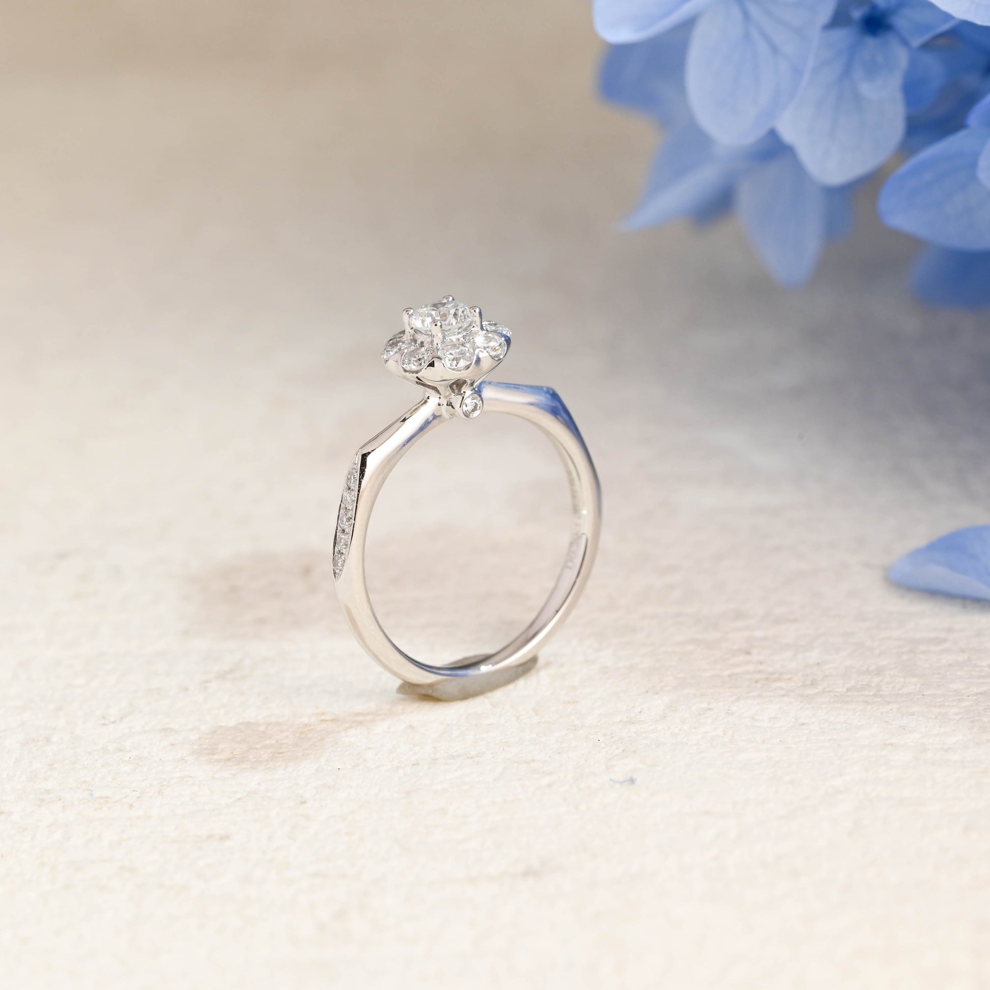 CausYou round cut moissanite engagement ring Solid Gold Cluster Round Cut Moissanite Engagement Ring