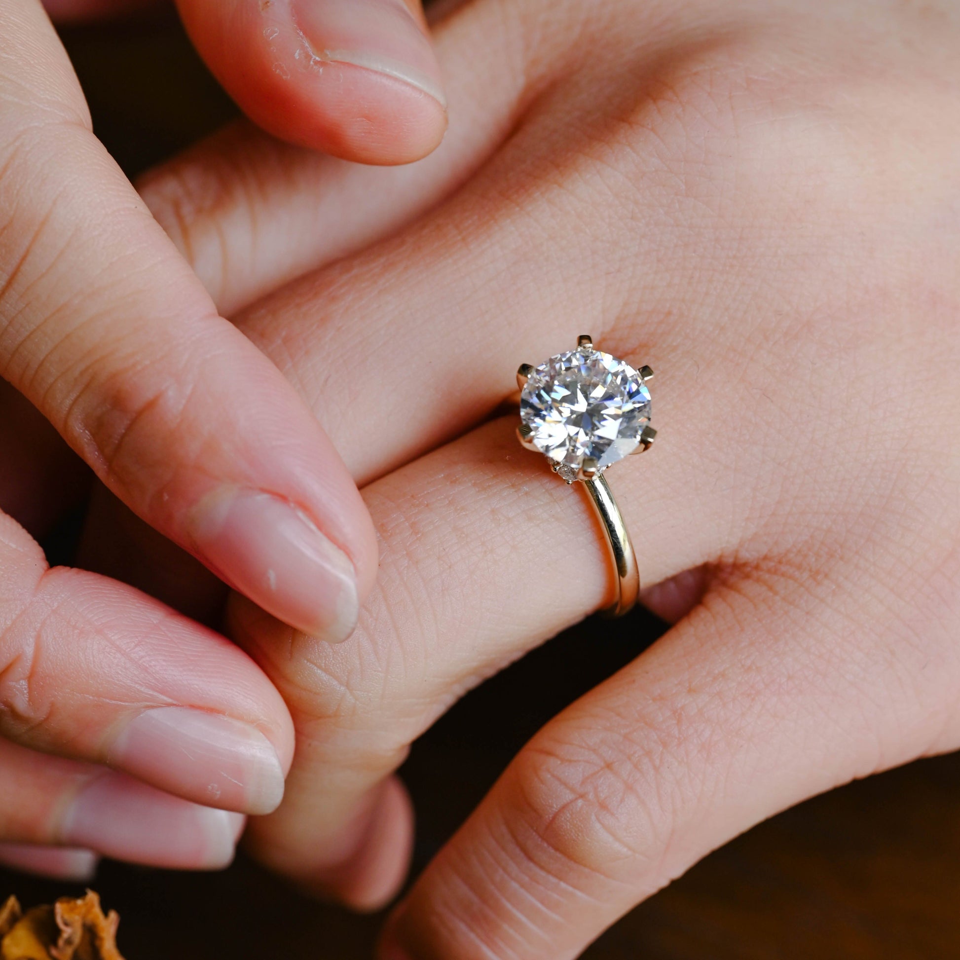 CausYou round cut moissanite engagement ring Solid Gold Round Cut Moissanite Engagement Ring