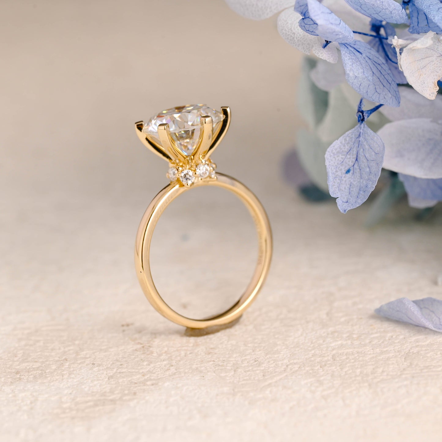 CausYou round cut moissanite engagement ring Solid Gold Round Cut Moissanite Engagement Ring
