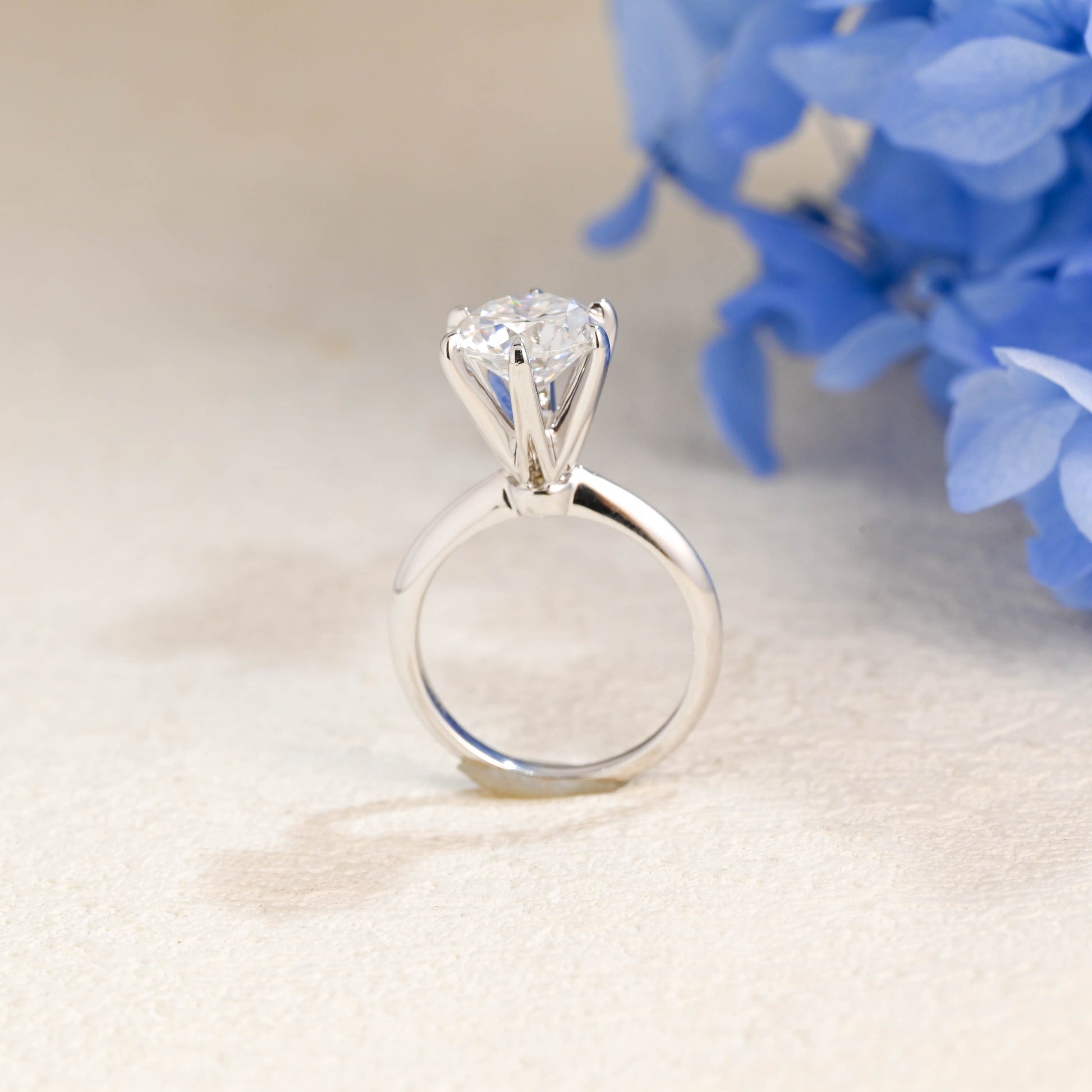 CausYou round cut moissanite engagement ring Solid Gold Solitaire Round Cut Moissanite Engagement Ring Knife Edge