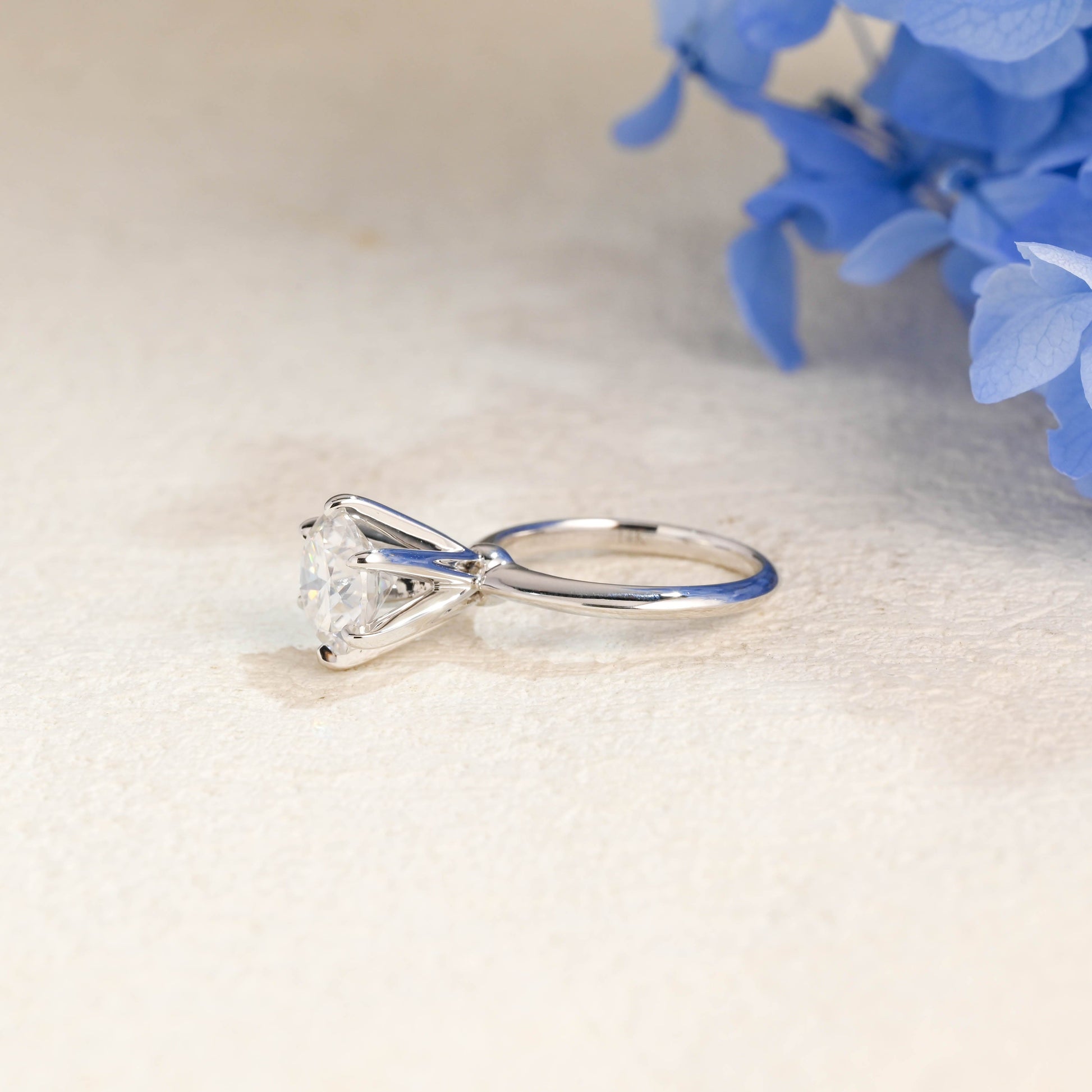 CausYou round cut moissanite engagement ring Solid Gold Solitaire Round Cut Moissanite Engagement Ring Knife Edge