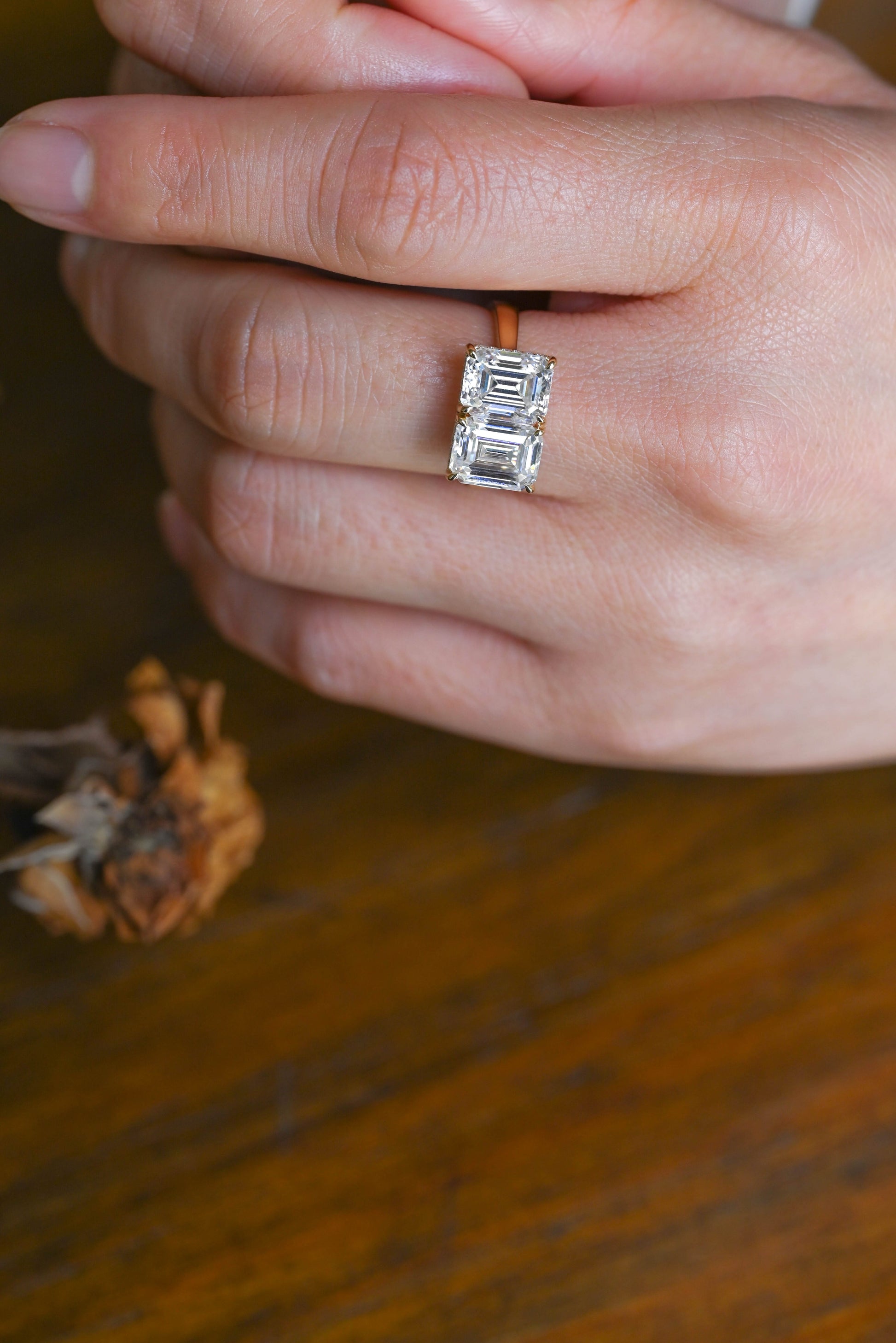 CausYou toi et moi engagement ring Solid Gold Emerald Cut Moissanite Toi et Moi Ring