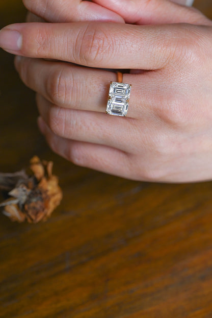 CausYou toi et moi engagement ring Solid Gold Emerald Cut Moissanite Toi et Moi Ring