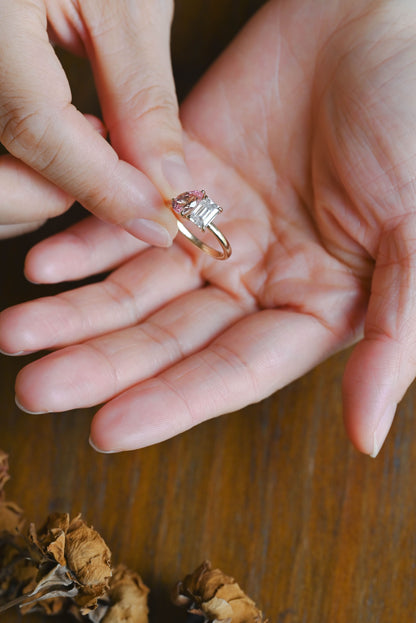 CausYou toi et moi engagement ring Solid Gold Toi et Moi Ring, Pear Lab Grown Sapphire & Emerald Moissanite Engagament Ring
