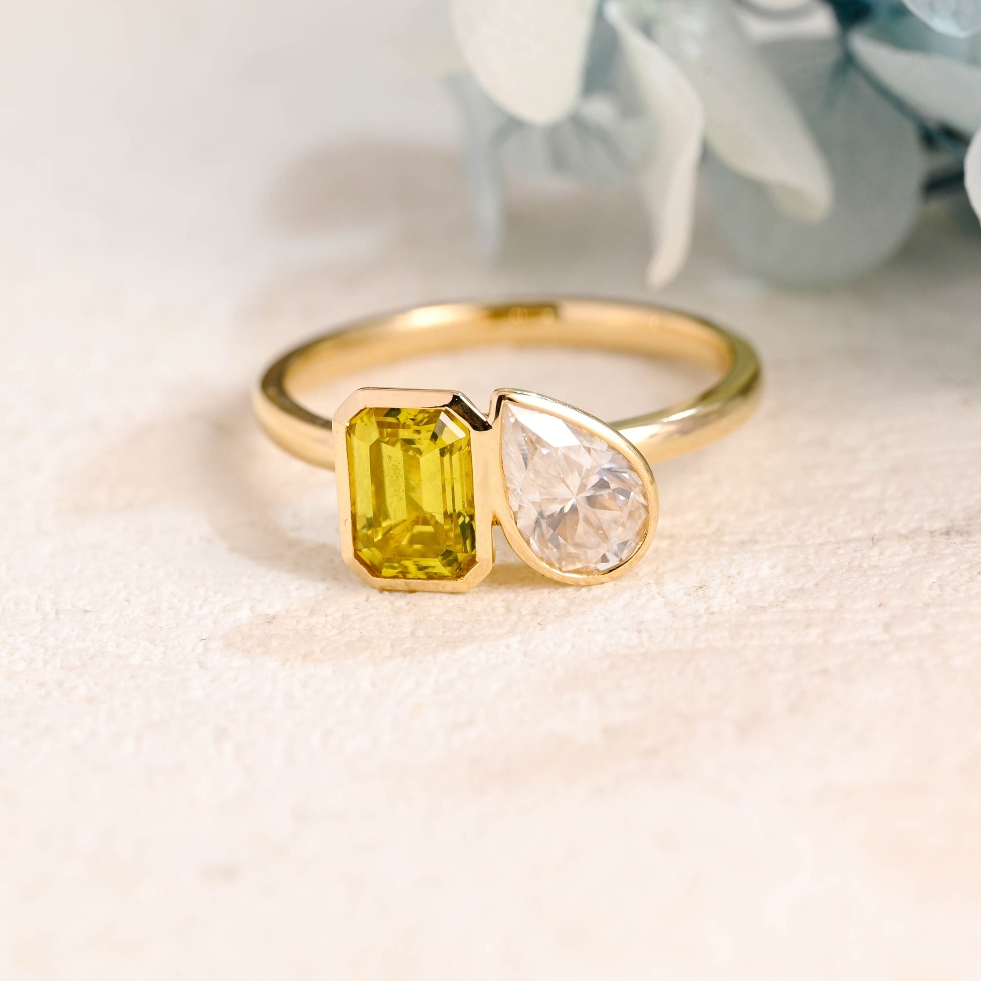 CausYou toi et moi engagement ring Solid Gold Toi Et Moi Yellow Emerald Cut Lab Sapphire & Pear Cut Moissanite Engagement Ring