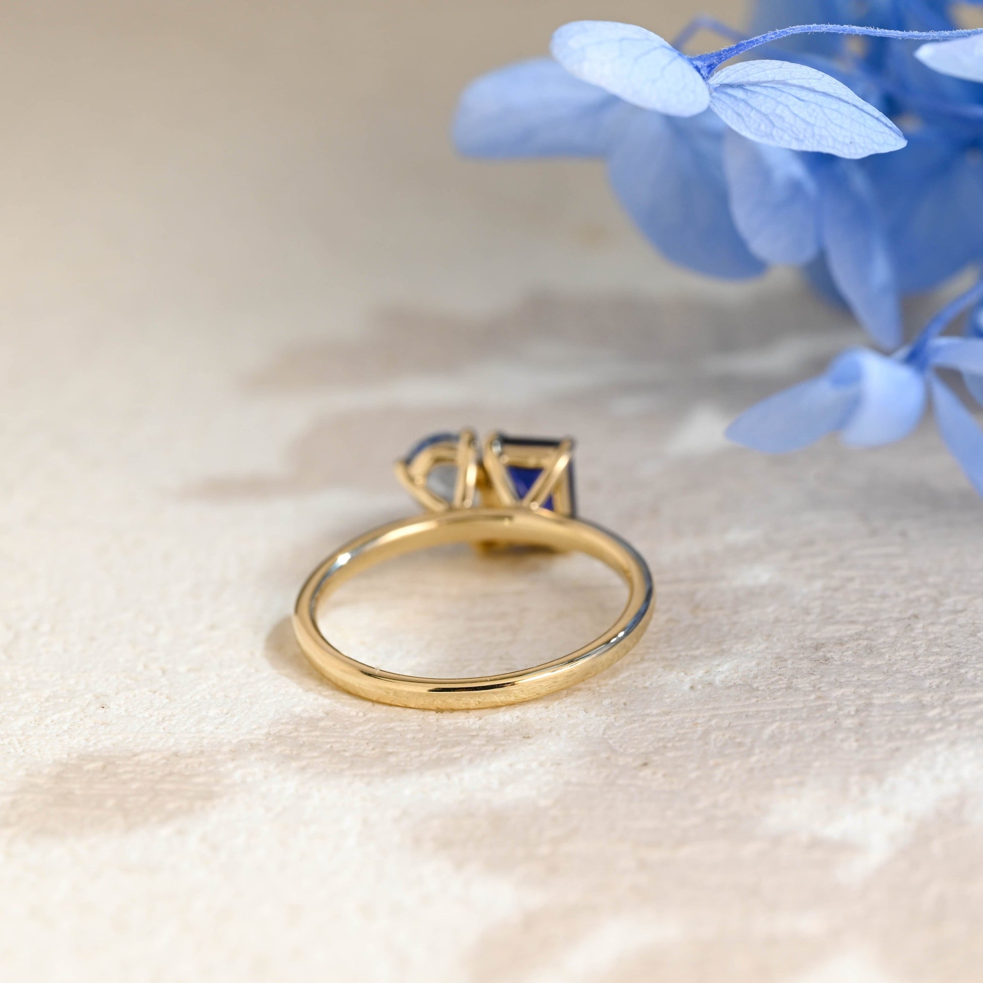 CausYou toi et moi engagement ring Toi et Moi Ring, Solid Gold Emerald Lab Grown Blue Sapphire & Pear Aquamarine Sapphire Engagement Ring