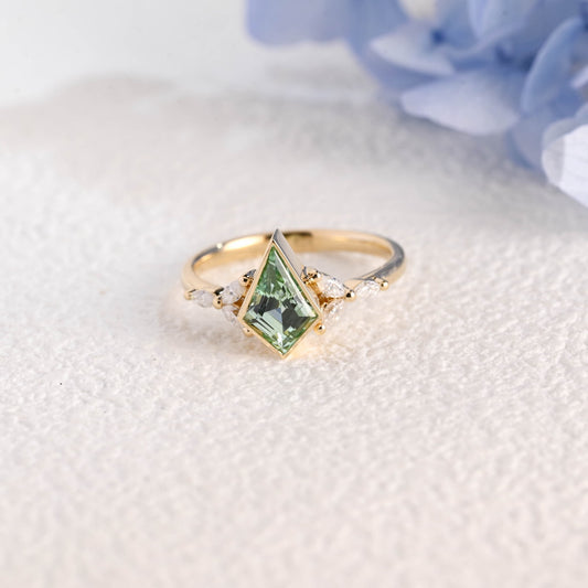 CausYou trillion cut moissanite engagement ring Solid Gold Kite Shape Green Sapphire Engagement Ring Bezel Ring