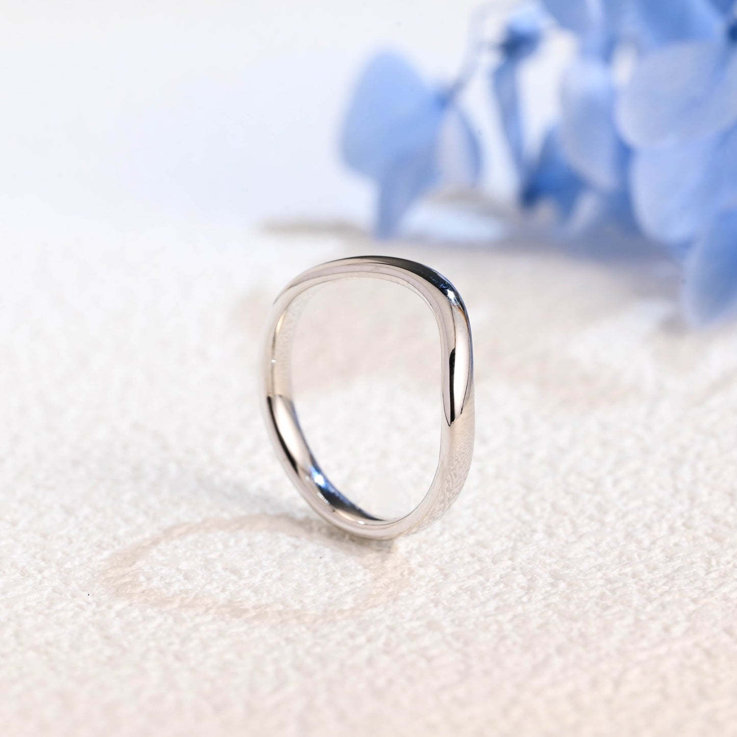 CausYou women's wedding ring Solid Gold 2.5mm Curved Plain Wedding Ring