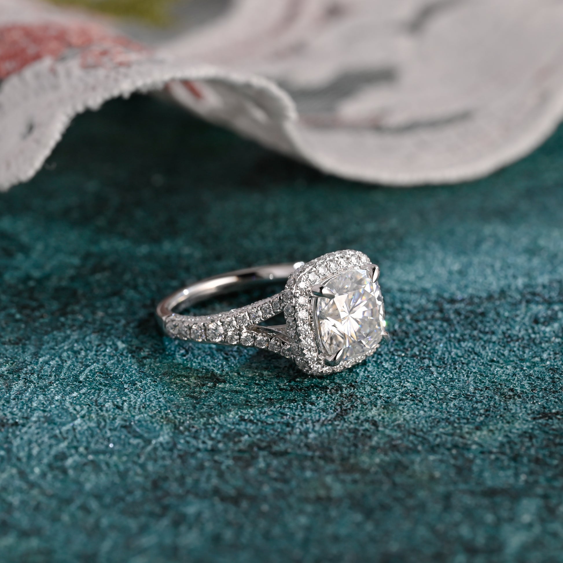 cushion-cut-engagement-ring-wedding-ring-bridal-ring