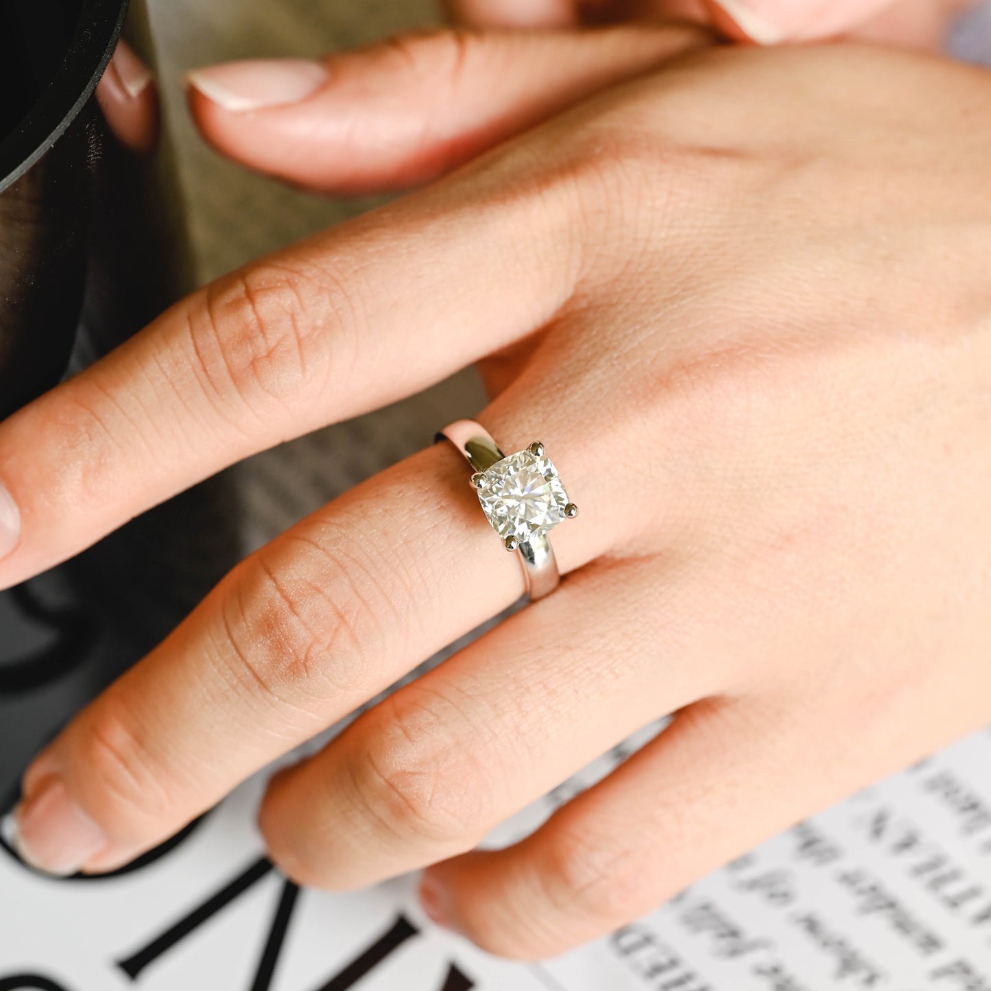 cushion-cut-lan-grown-diamond-engagement-ring-wedding-ring