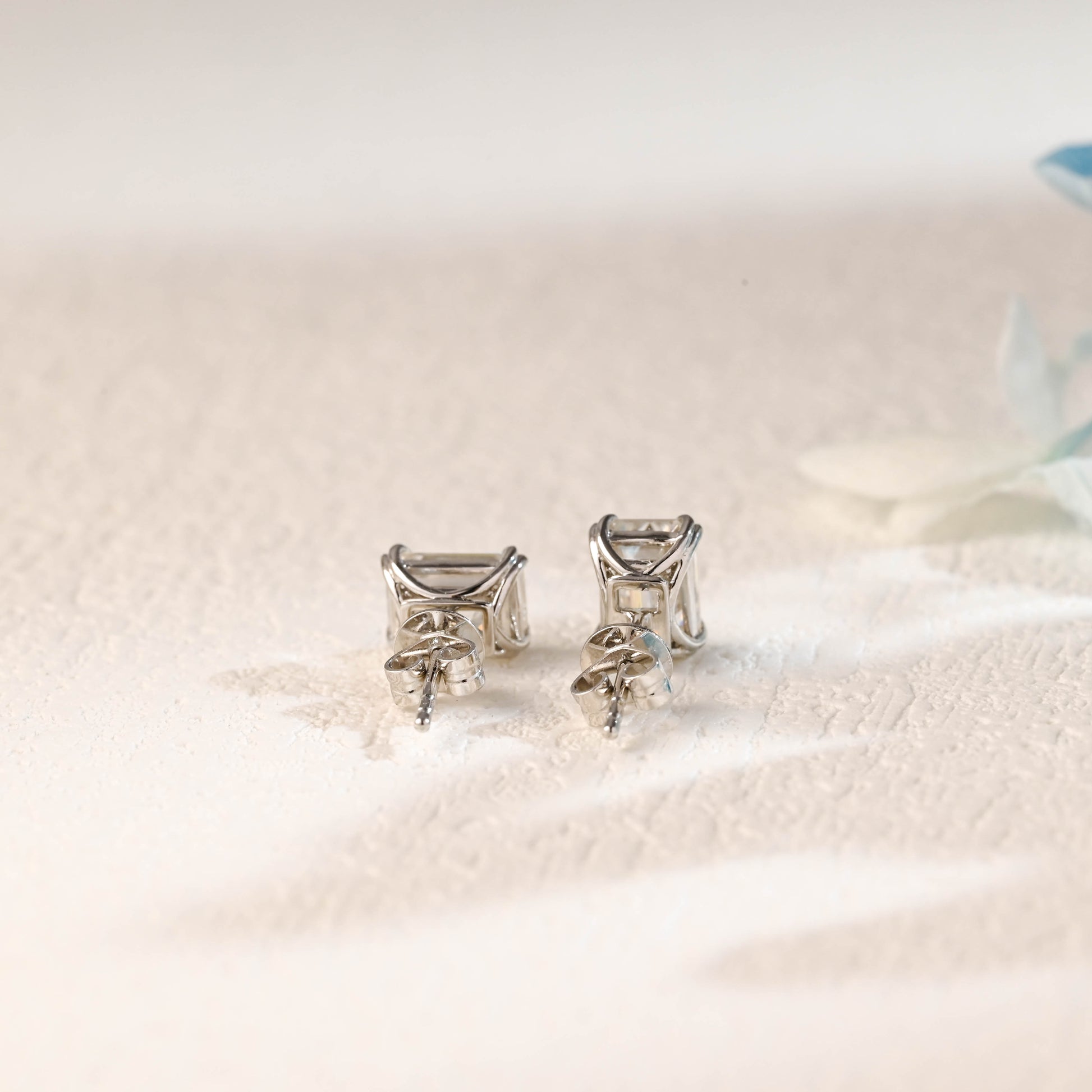 emerald-cut-moissanite-earring-studs-solitaire-earrings