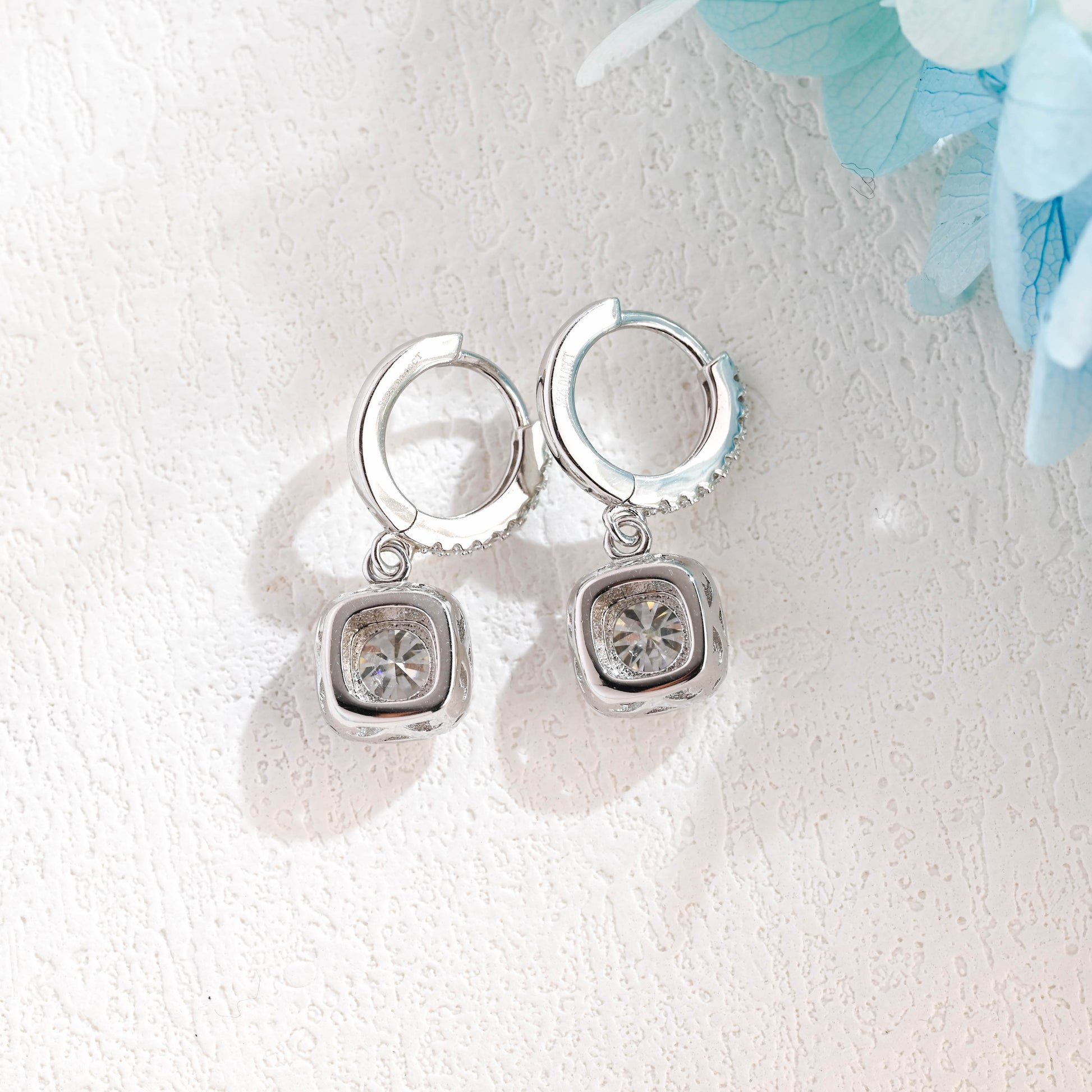 round-cut-moissanite-huggie-halo-earrings-gifts-for-her