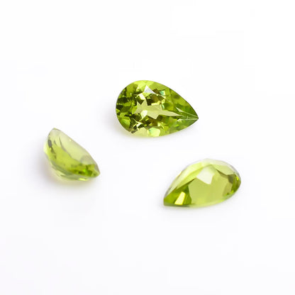 Natural Peridot Pear Gemstone, Faceted Loose Stone for Birthstone Jewelry Making