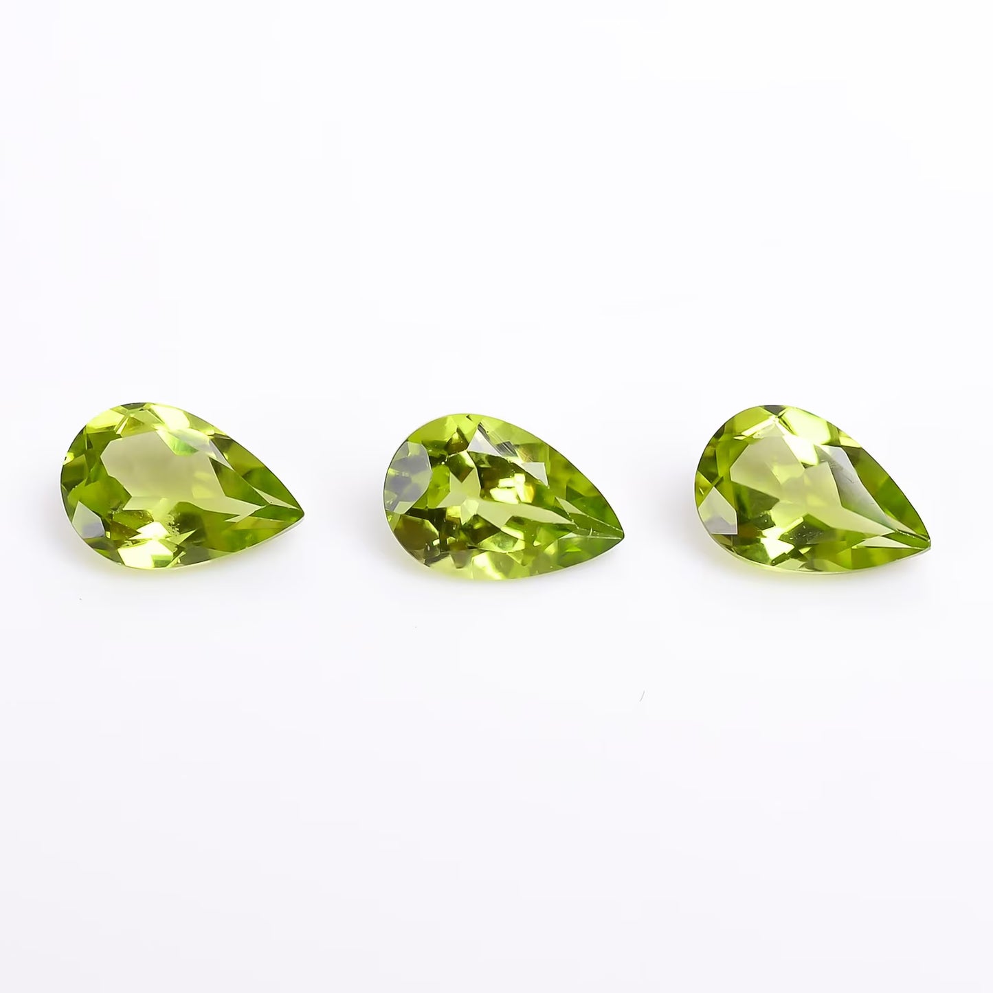 Natural Peridot Pear Gemstone, Faceted Loose Stone for Birthstone Jewelry Making