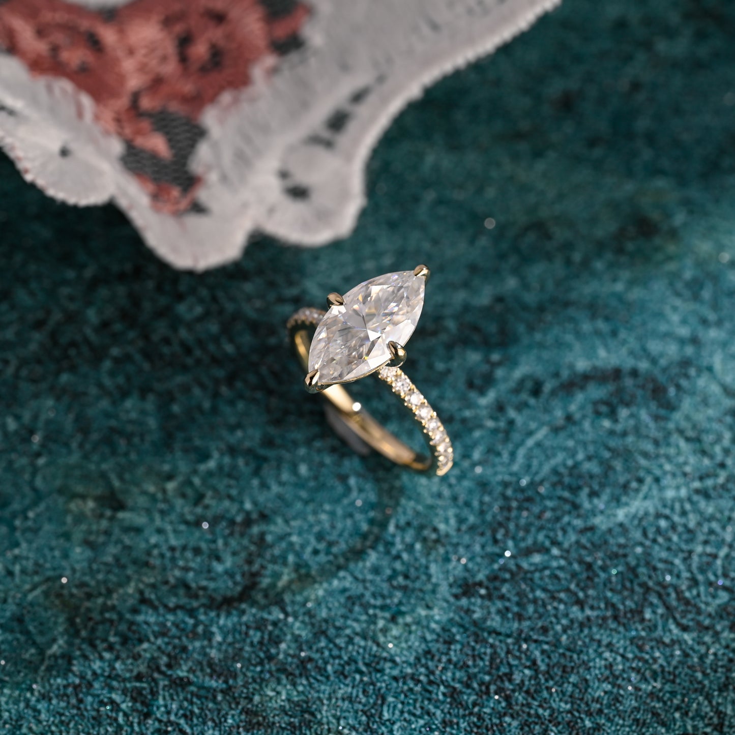 marquise-cut-lab-grown-diamond-engagement-ring-wedding-ring