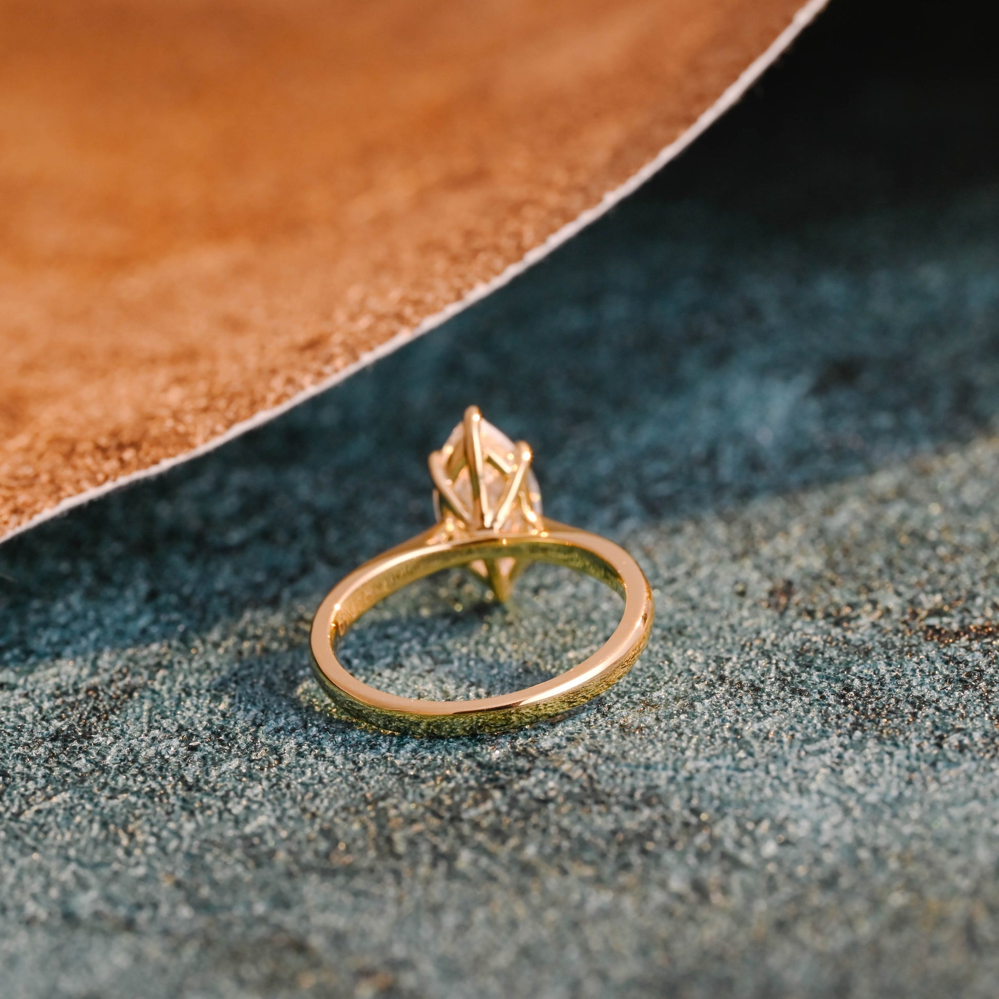 lab-grown-diamond-marquise-cut-engagement-wedding-ring-bridal-ring