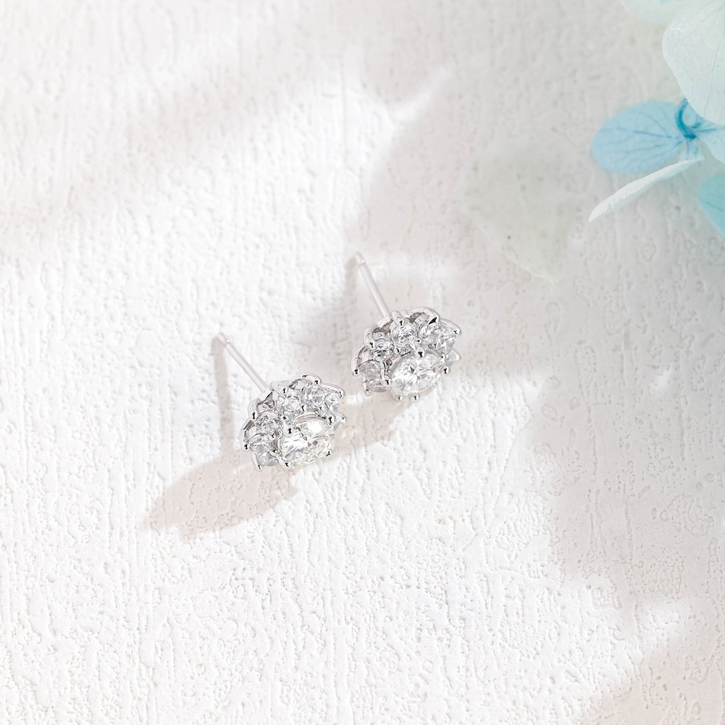 floral-insipired-moissanite-earring-studs-halo-studs