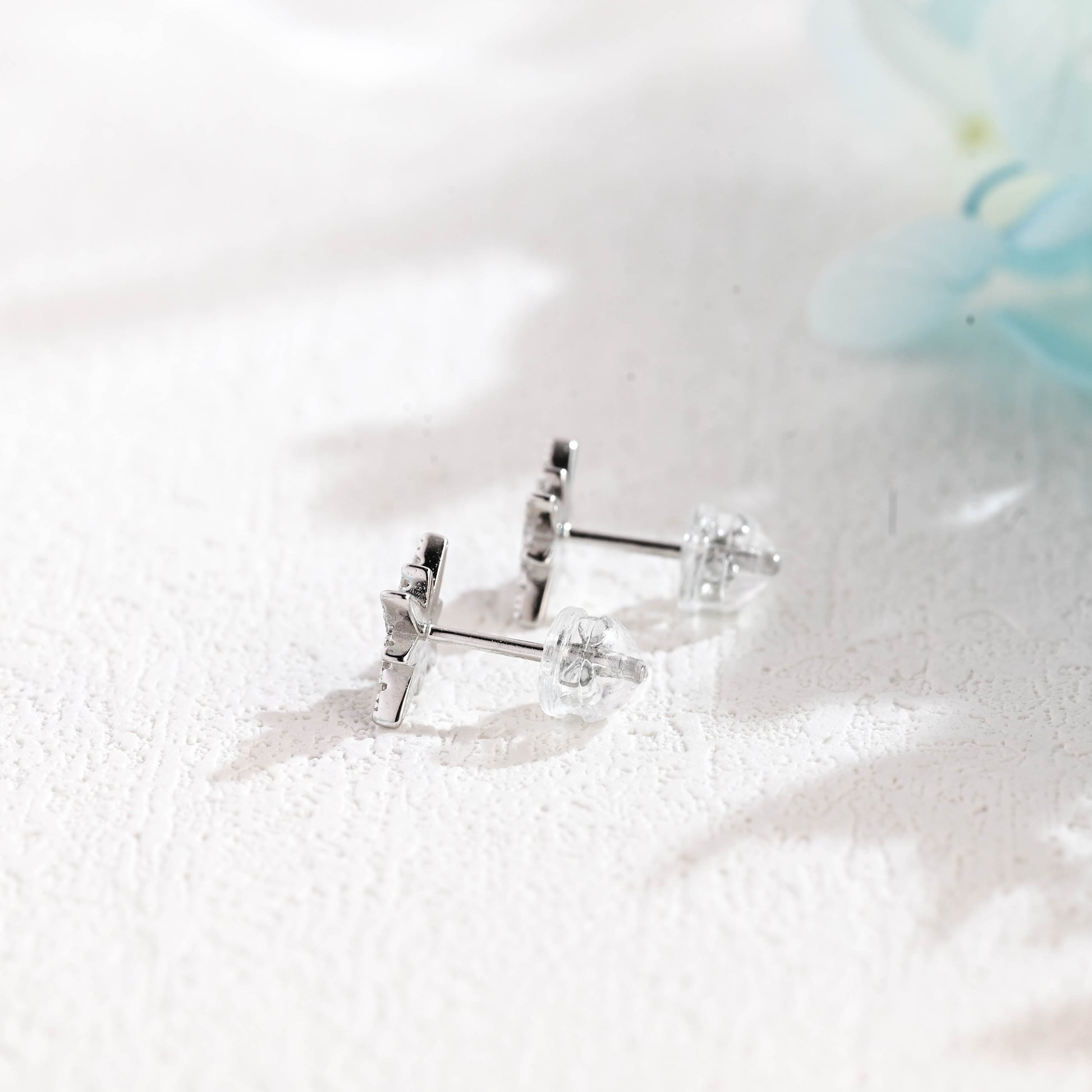 starburst-north-star-moissanite-earring-studs