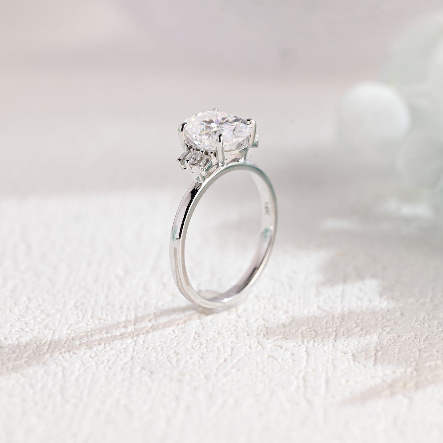 oval-cut-moissanite-engagement-ring-promise-ring-wedding-ring