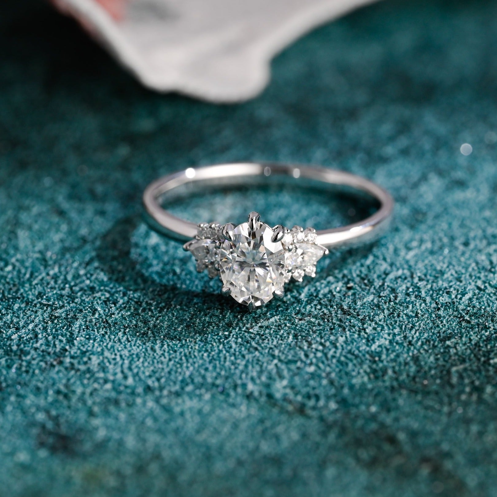 lab-grown-oval-diamond-wedding-engagement-ring