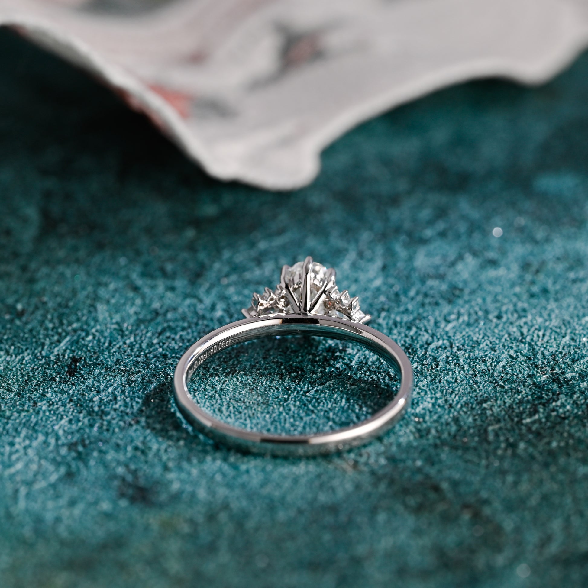 lab-grown-oval-diamond-wedding-engagement-ring