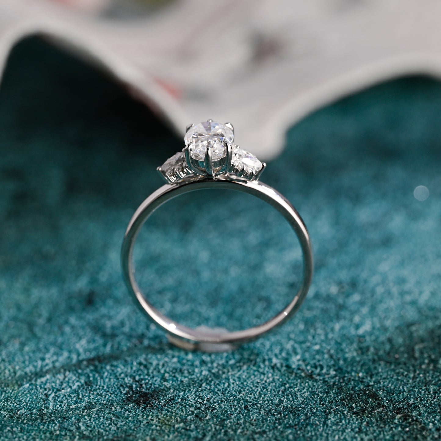 lab-grown-oval-diamond-wedding-engagement-ring