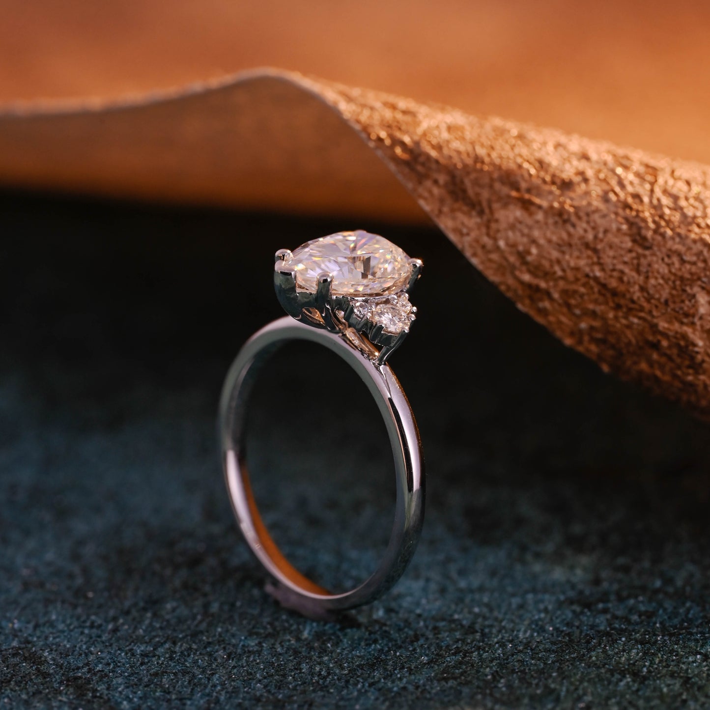 pear-cut-lab-grown-diamond-wedding-engagement-bridal-ring