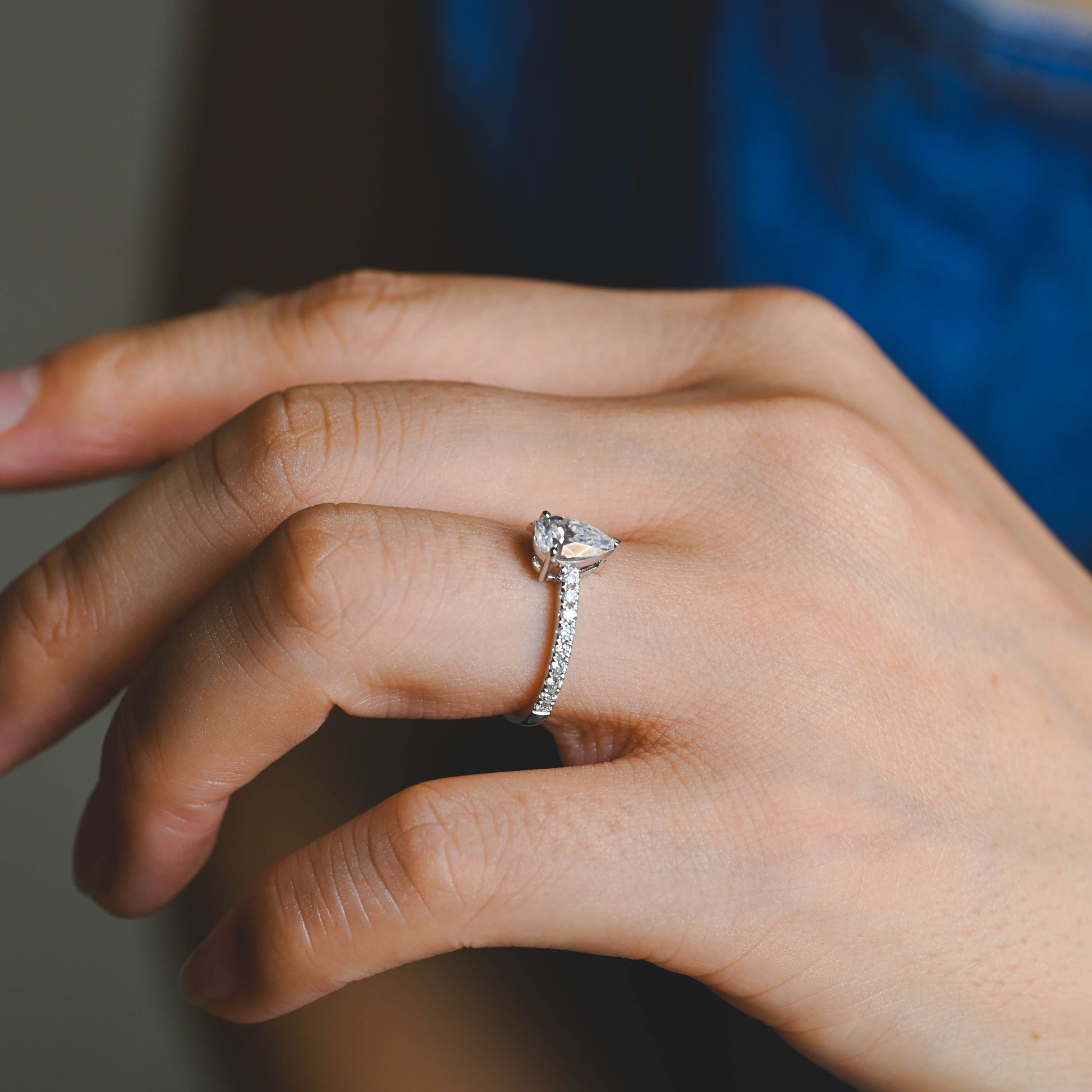 pear-cut-lab-grown-diamond-engagement-wedding-ring