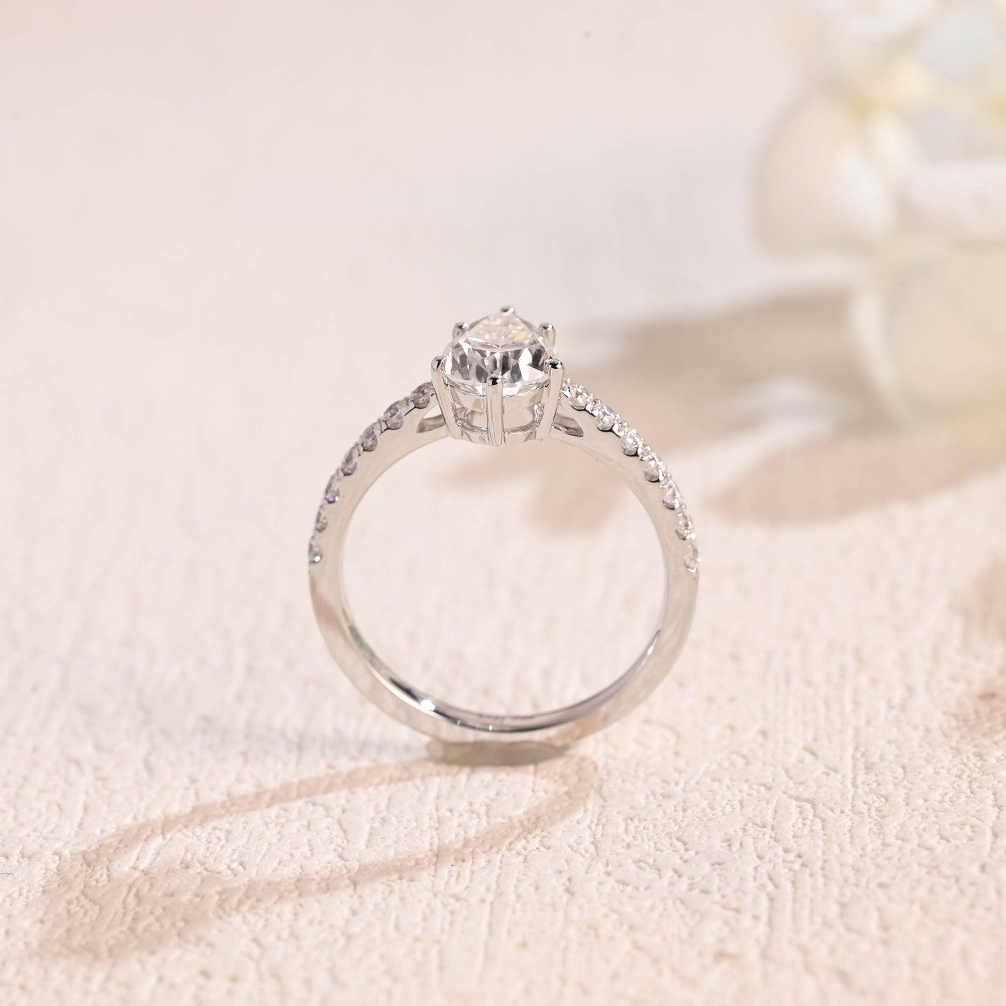 pear-cut-wedding-engagement-ring-moissanite-ring