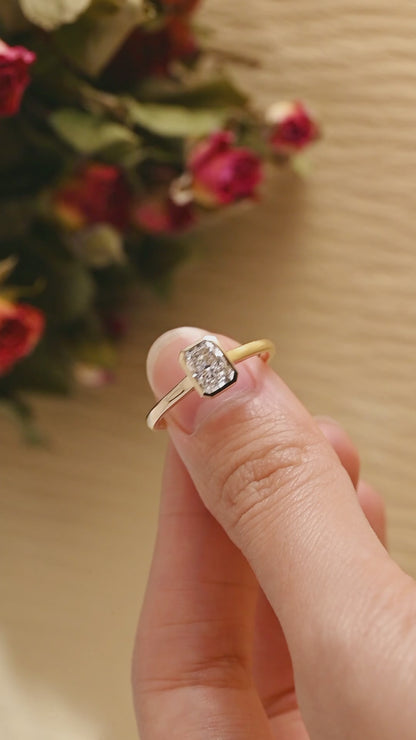 Solid Gold Solitaire Radiant Cut Lab Diamond Engagement Ring | D Color VS1 IGI Certified
