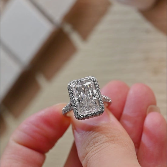 solid-gold-crushed-ice-radiant-cut-moissanite-engagement-ring-split-shank