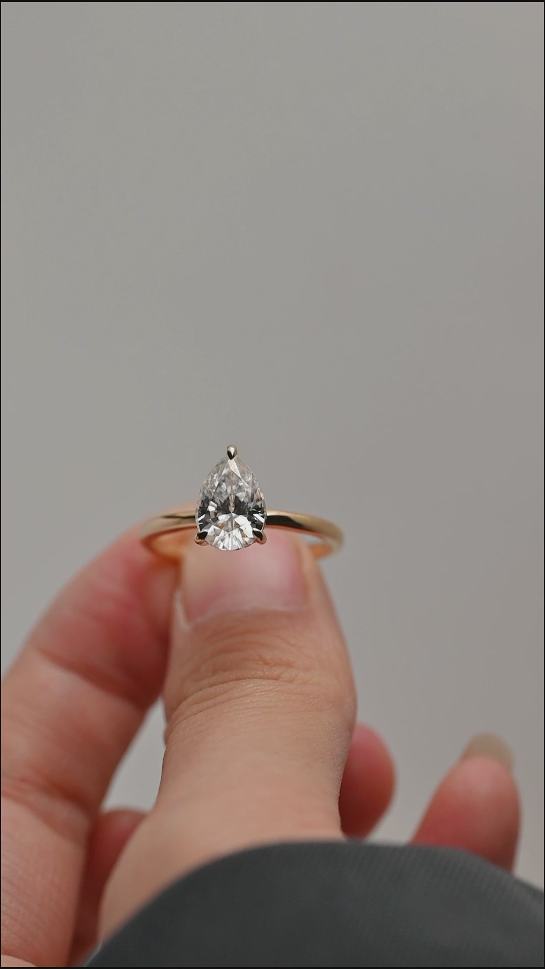 pear-moissanite-ring-engagement-ring