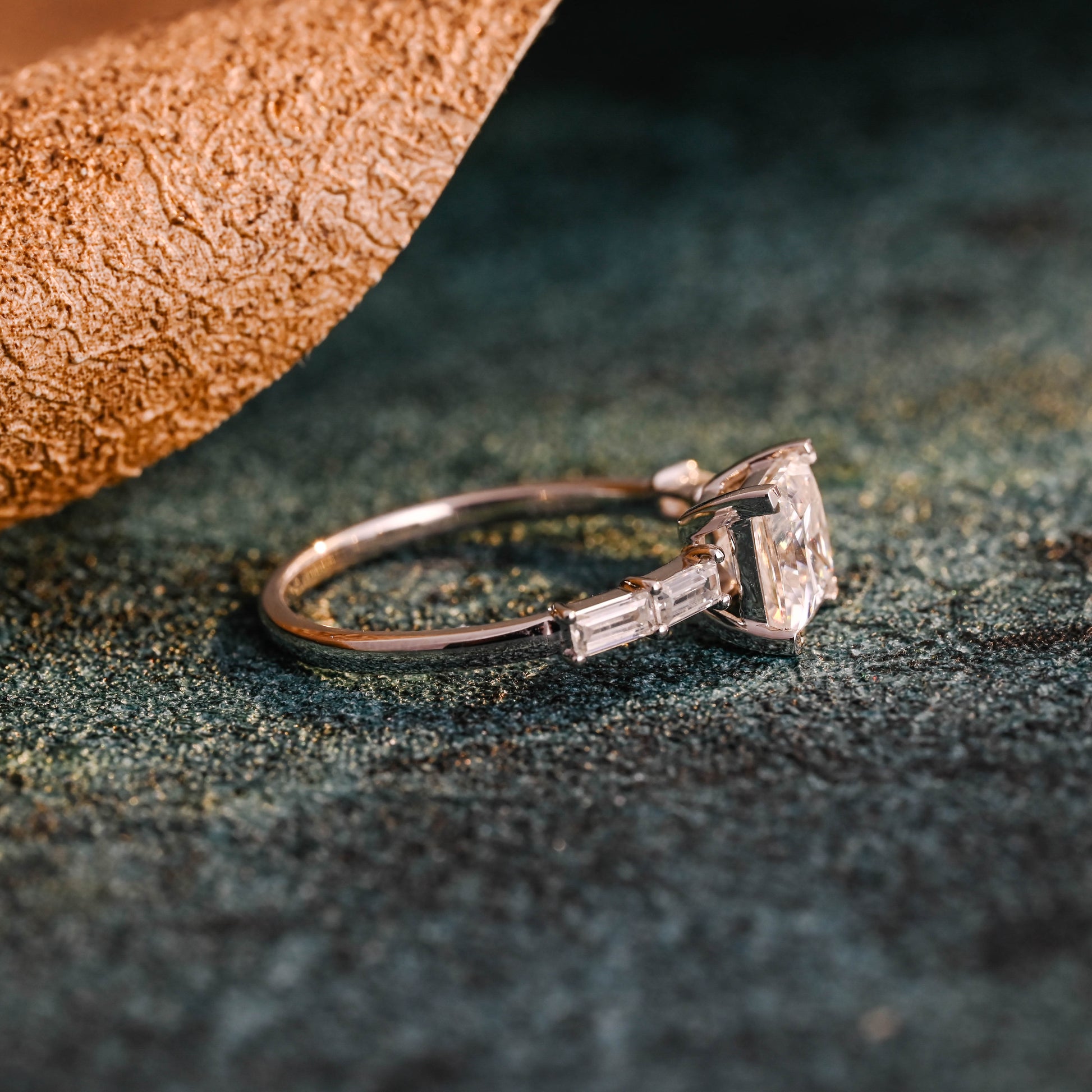 princess-cut-lab-grown-diamond-engagement-ring-wedding-ring