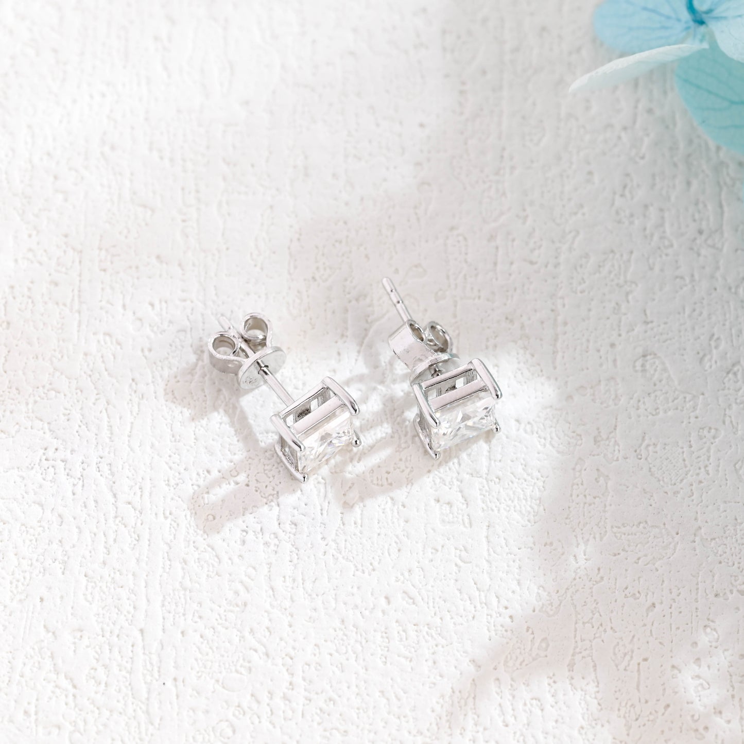 princess-cut-moissanite-earring-studs-solitaire-earrings-wedding-gifts