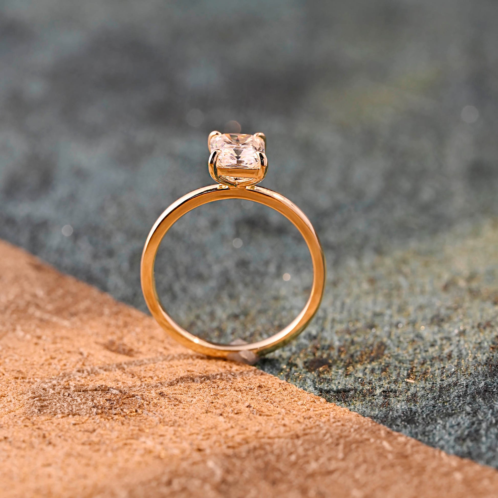 radiant-cut-lab-grown-diamond-wedding-ring-engagement-ring