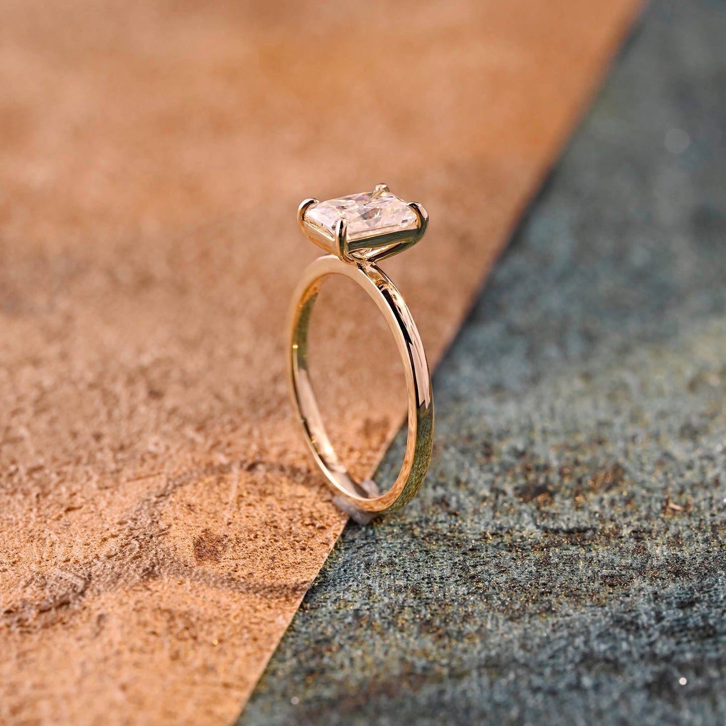 radiant-cut-lab-grown-diamond-wedding-ring-engagement-ring