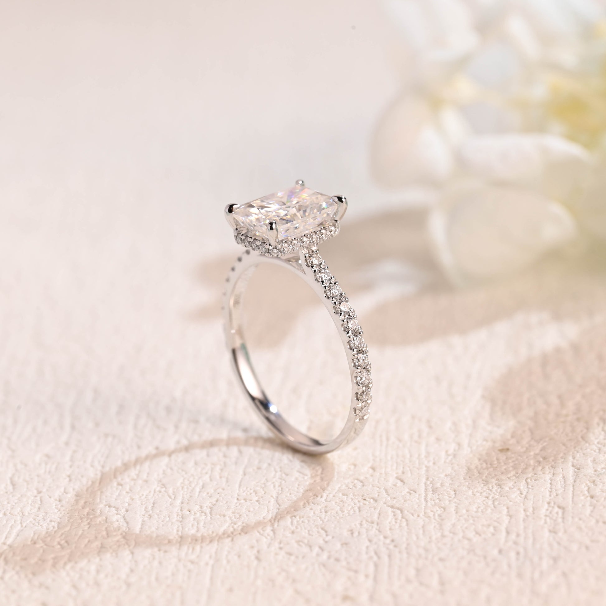 radiant-cut-moissanite-engagement-ring