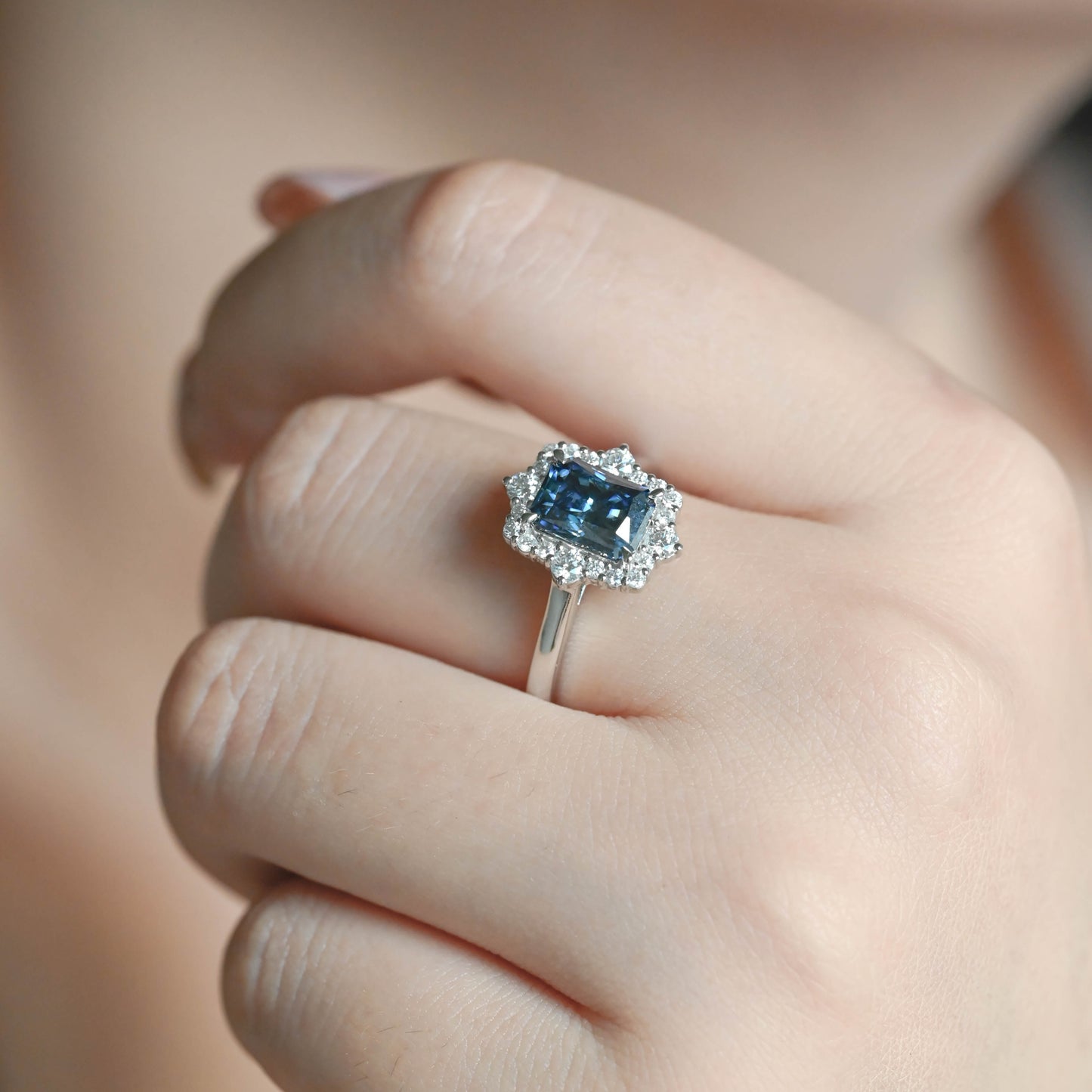 radiant-cut-moissanite-engagement-ring-blue-stone-wedding-ring