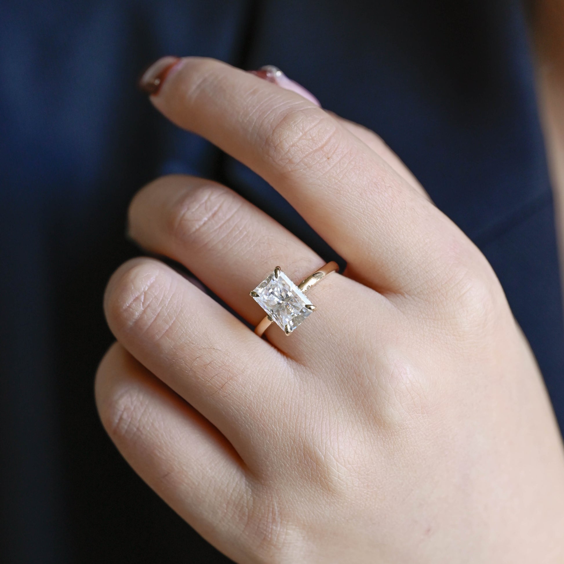 radiant-cut-moissanite-engagement-ring-wedding-ring