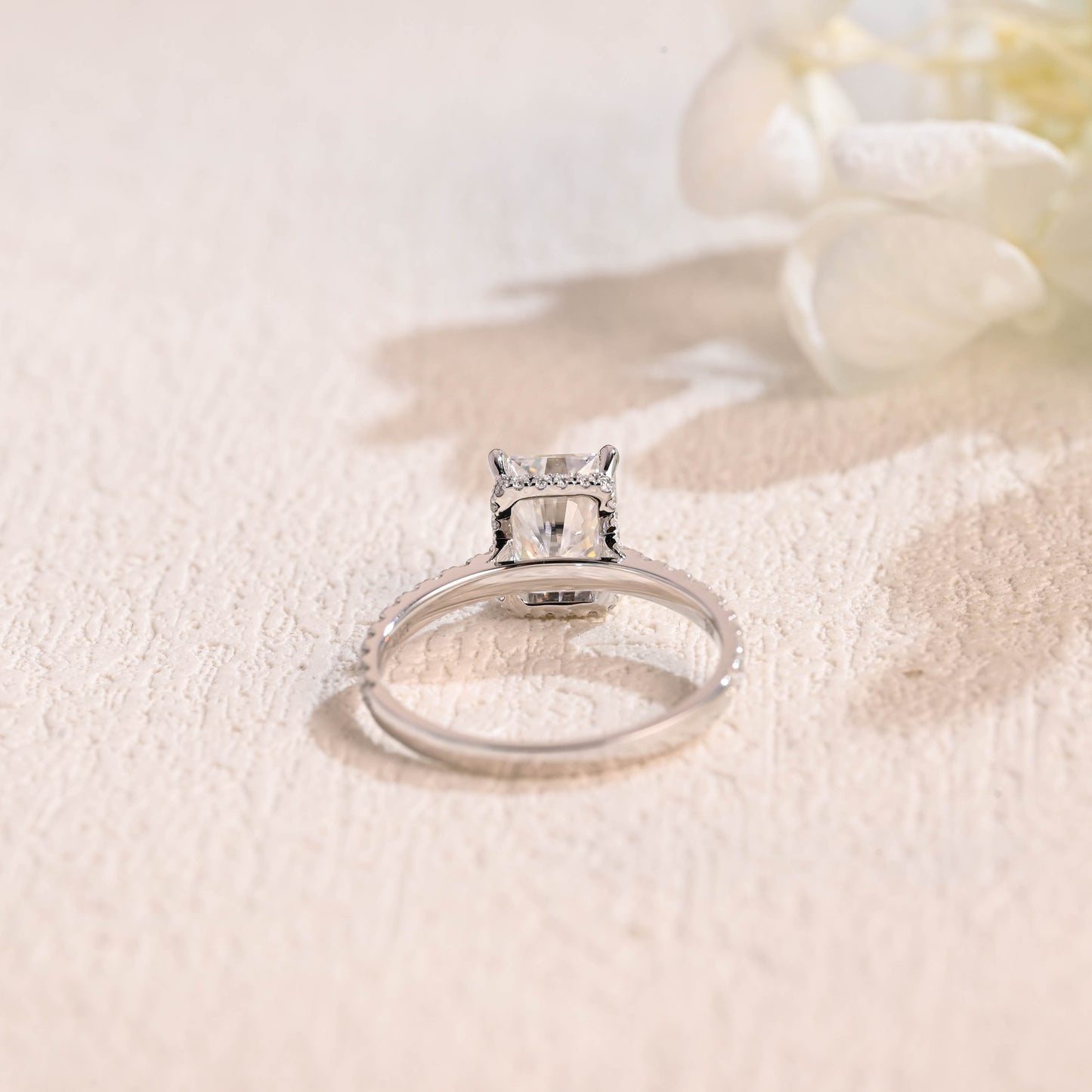 radiant-cut-moissanite-engagement-ring