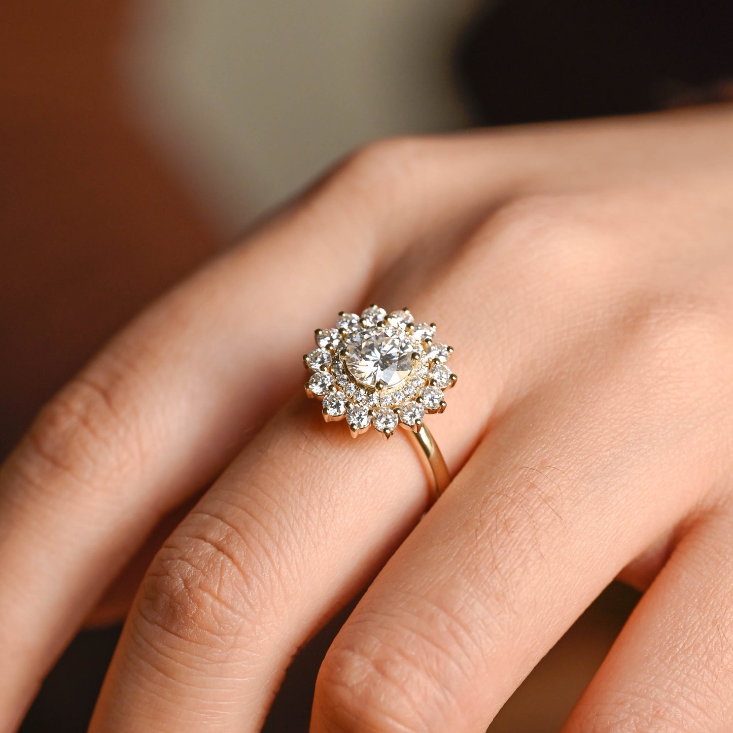 sunflower-moissanite-wedding-ring-engagement-ring-halo-ring