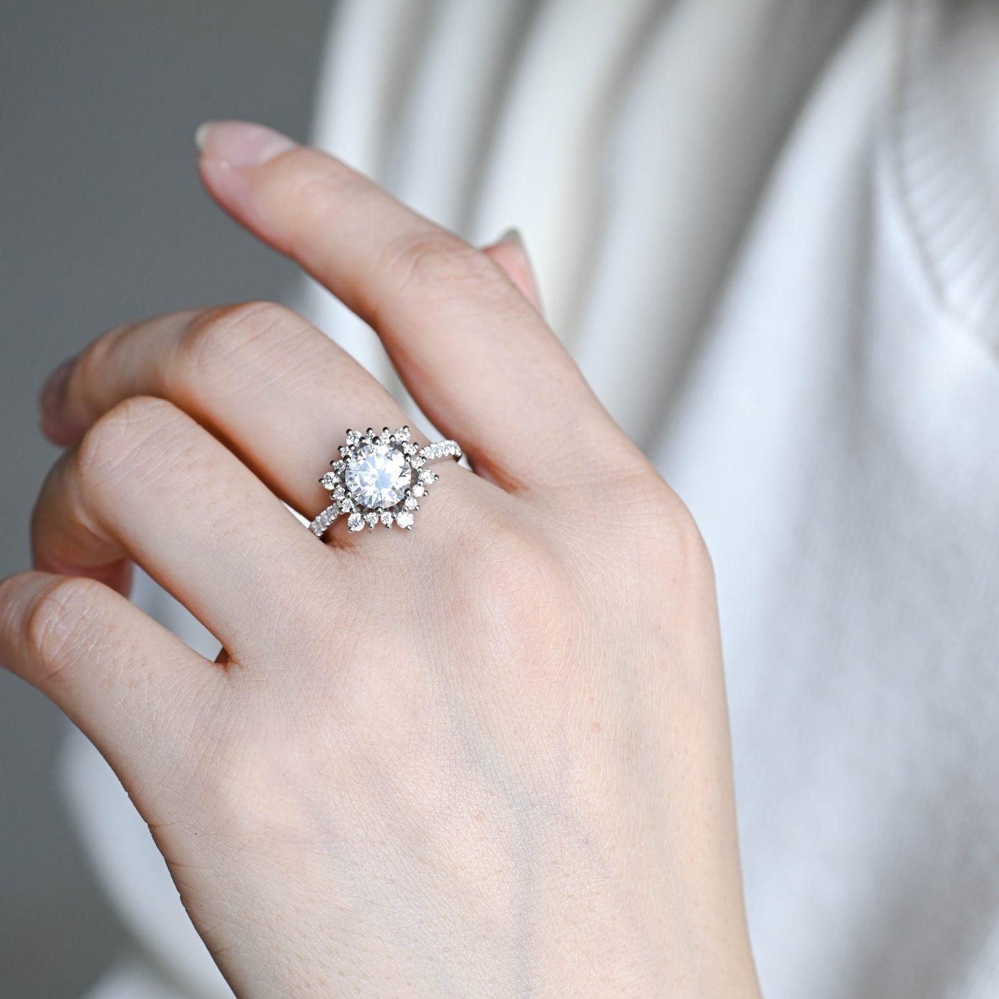 snowflake-round-cut-lab-diamond-engagement-ring-wedding-ring-halo-ring