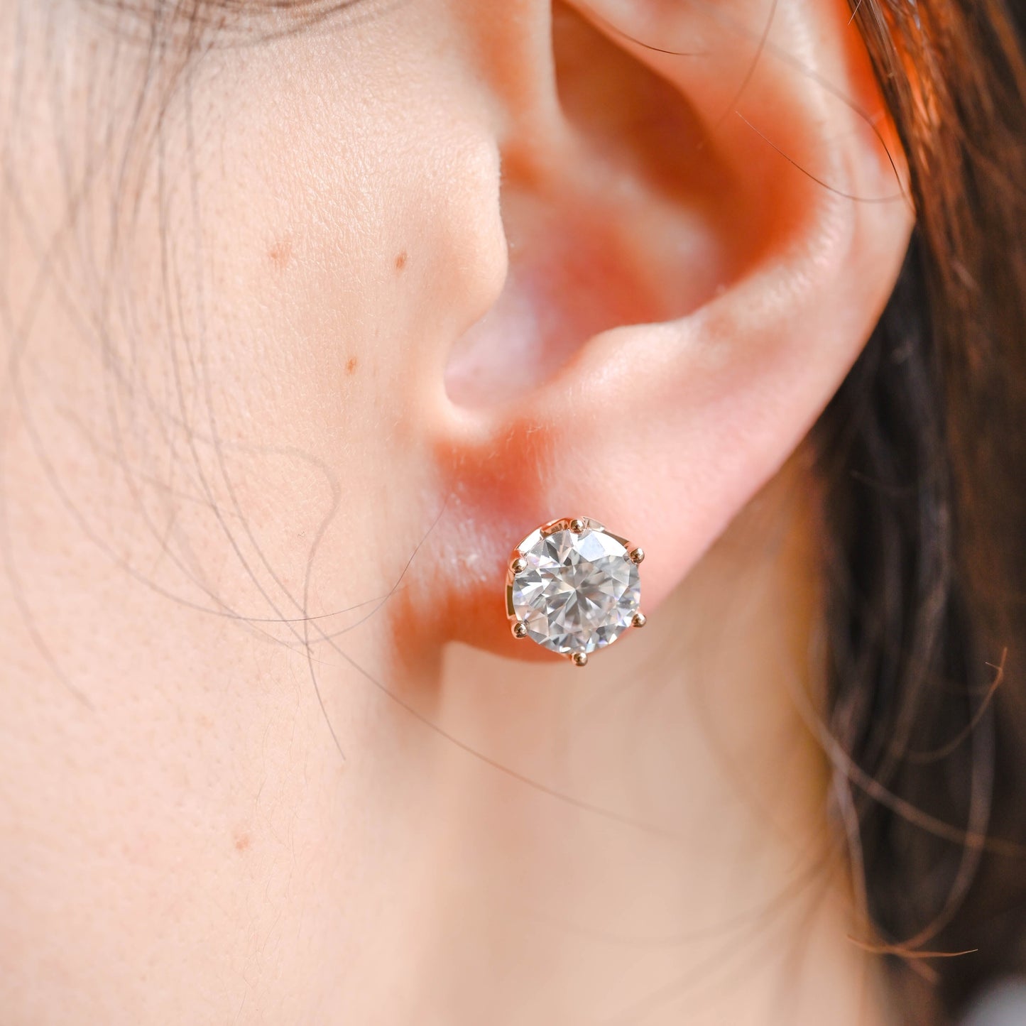 round-cut-moissanite-earring-studs-solitaire-earrings