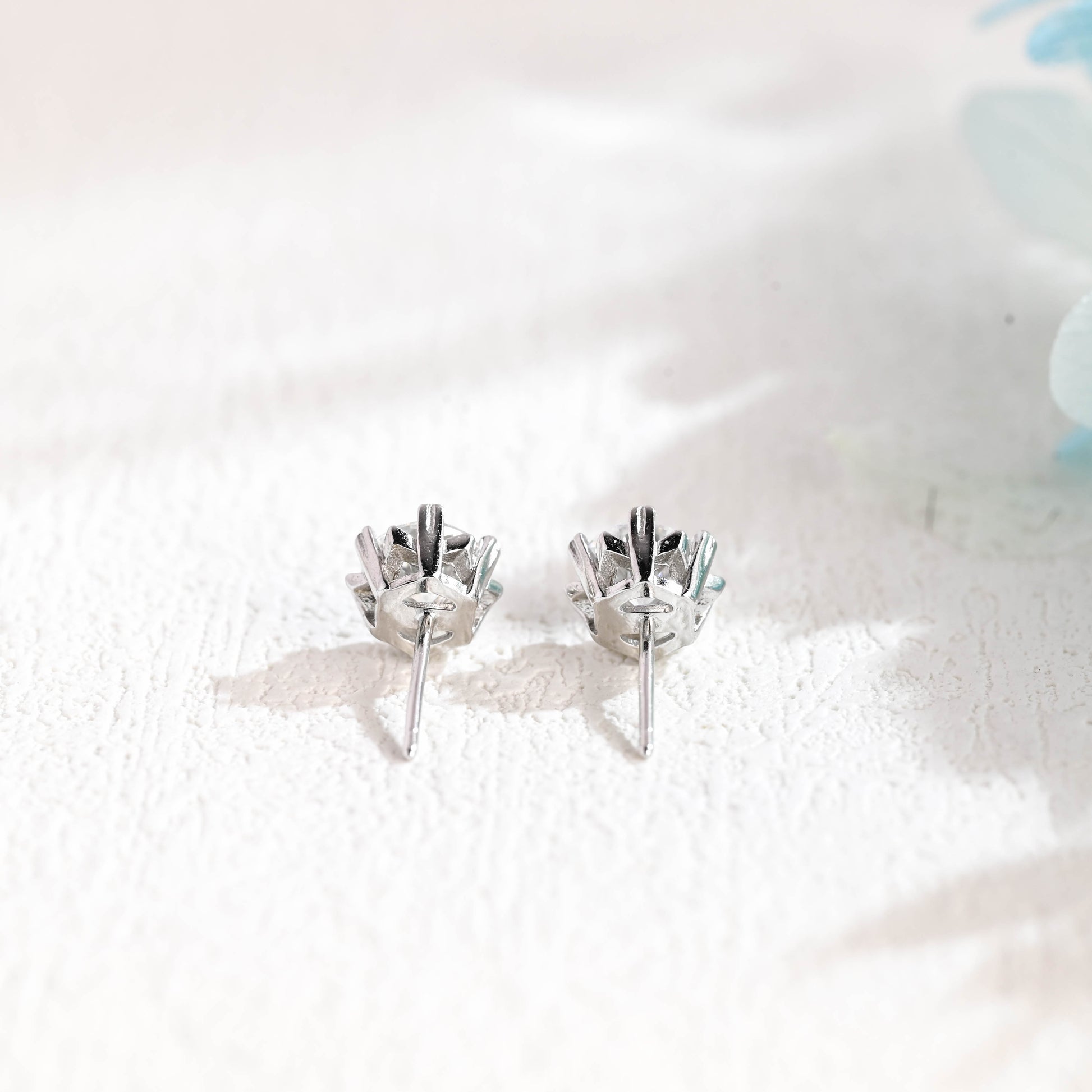 floral-inspired-round-cut-moissanite-earrings-studs-for-women