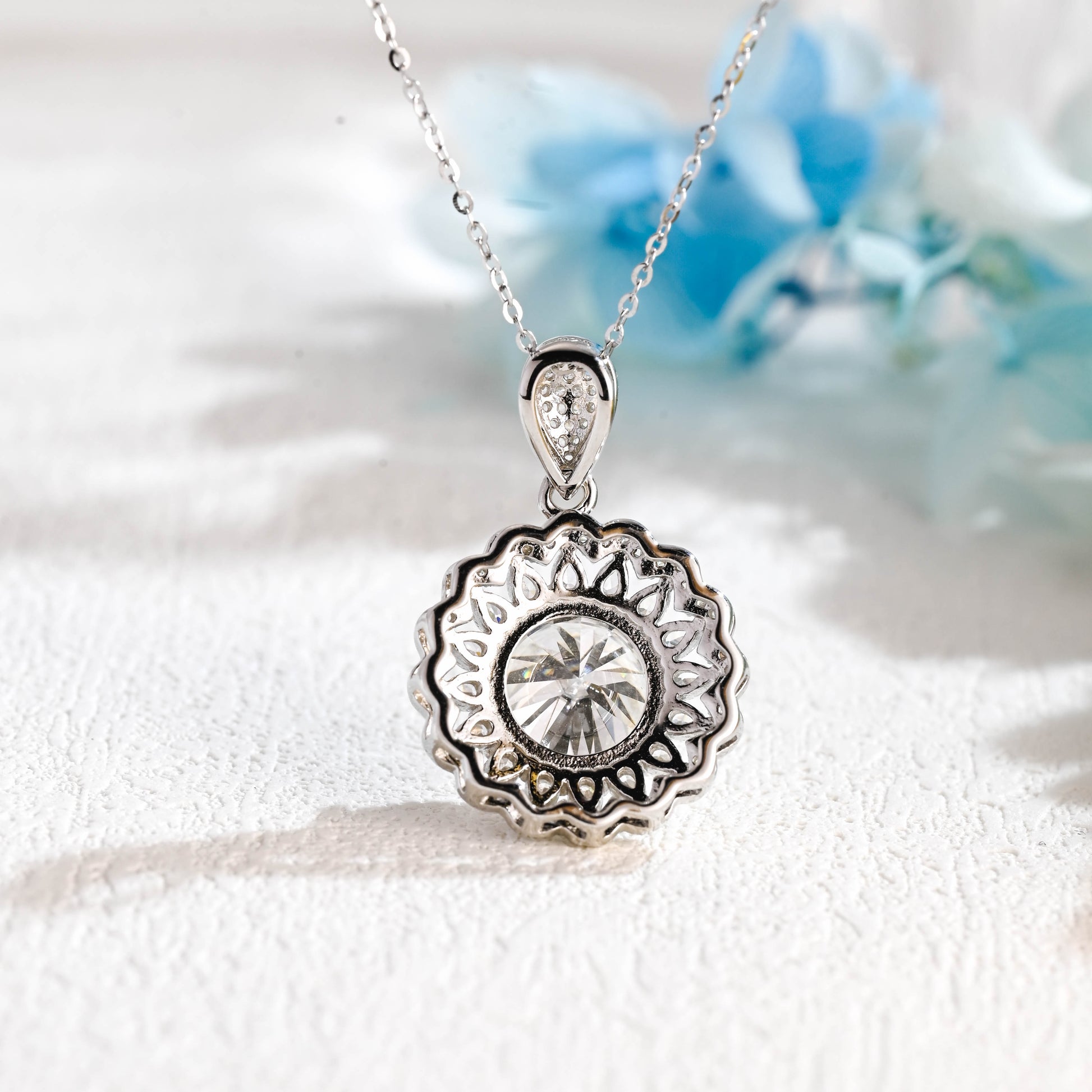 round-cut-moissanite-halo-pendant-vintage-style-necklace