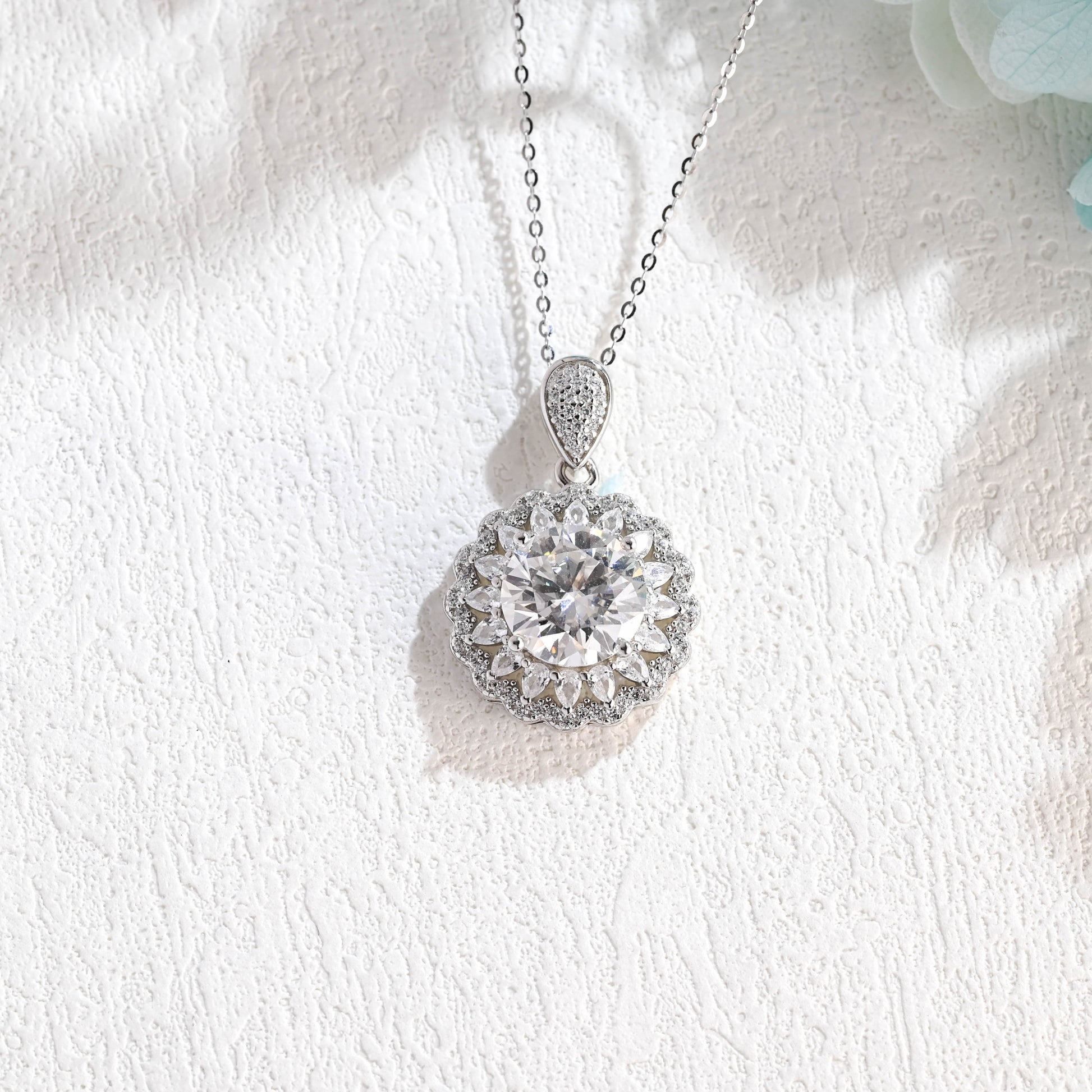 round-cut-moissanite-halo-pendant-vintage-style-necklace