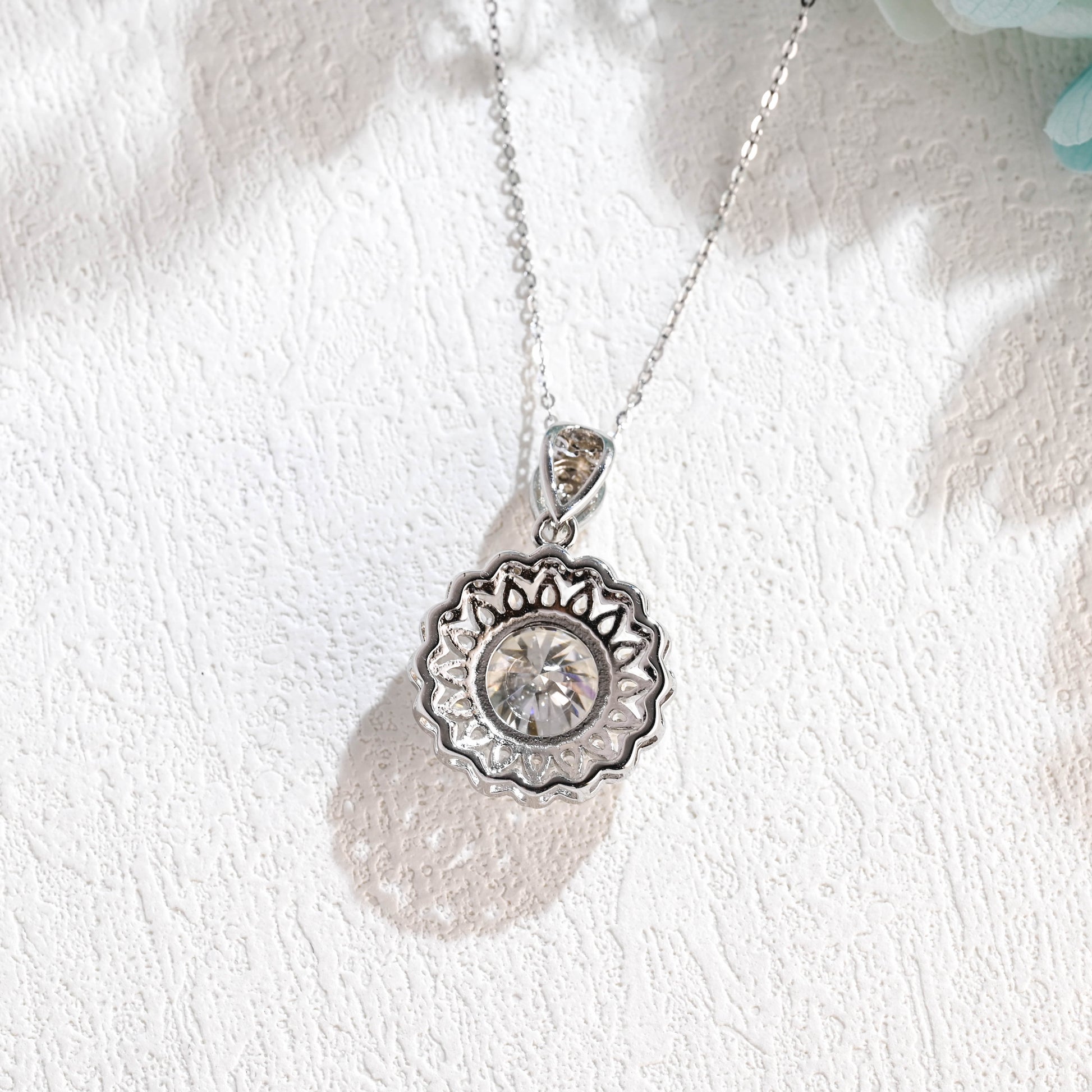 round-cut-moissanite-halo-pendant-vintage-style-necklace