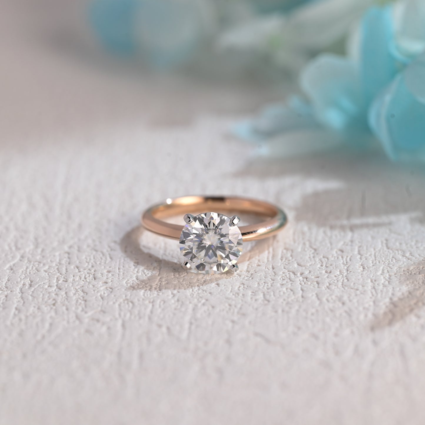 two-tone-low-setting-round-cut-moissanite-wedding-ring-engagement-ring